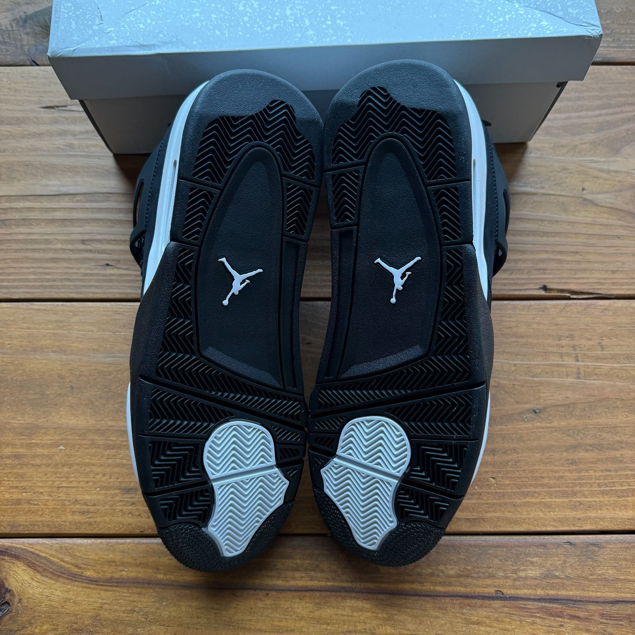 Jordan Brand Size 13 - Jordan 4 Retro 'White Thunder' (Damaged Box) Size US 13 / EU 46 - 7 Thumbnail