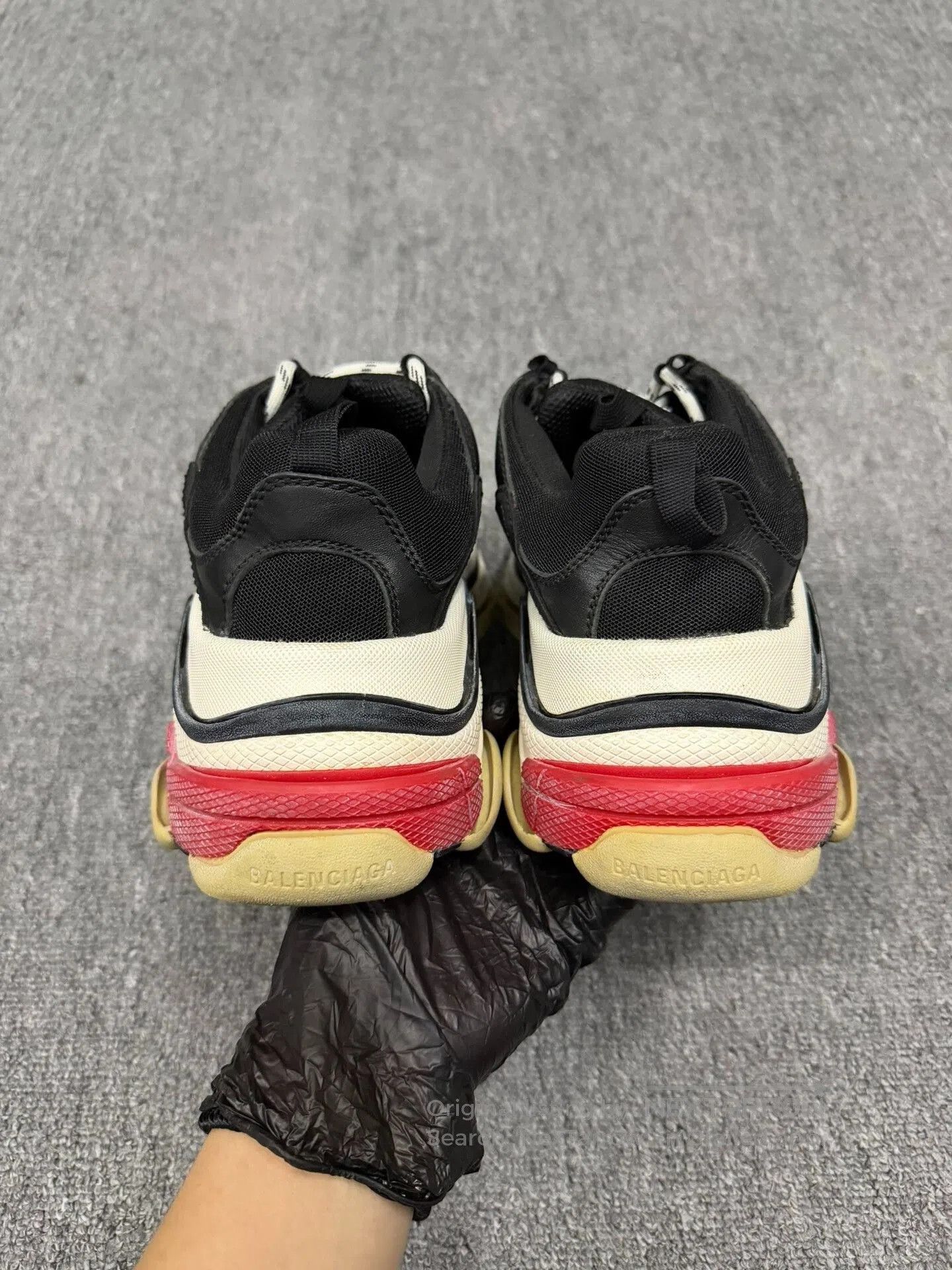 Balenciaga Balenciaga Triple S Black and Red Sneakers. Size US 8 / EU 41 - 5 Thumbnail
