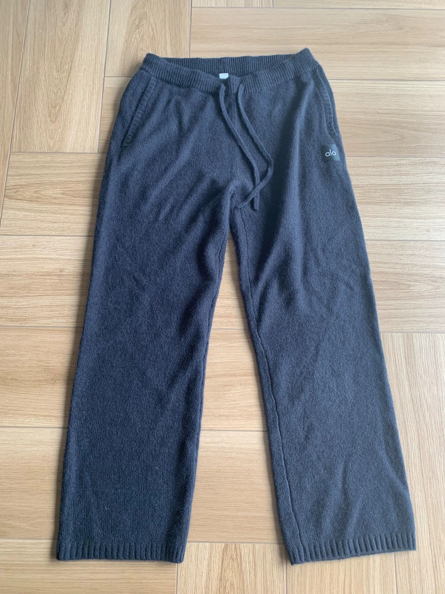Alo Yoga Alo Yoga New Class Cashmere Pants L New Tagless Size 28" / US 6 / IT 42 - 1 Thumbnail