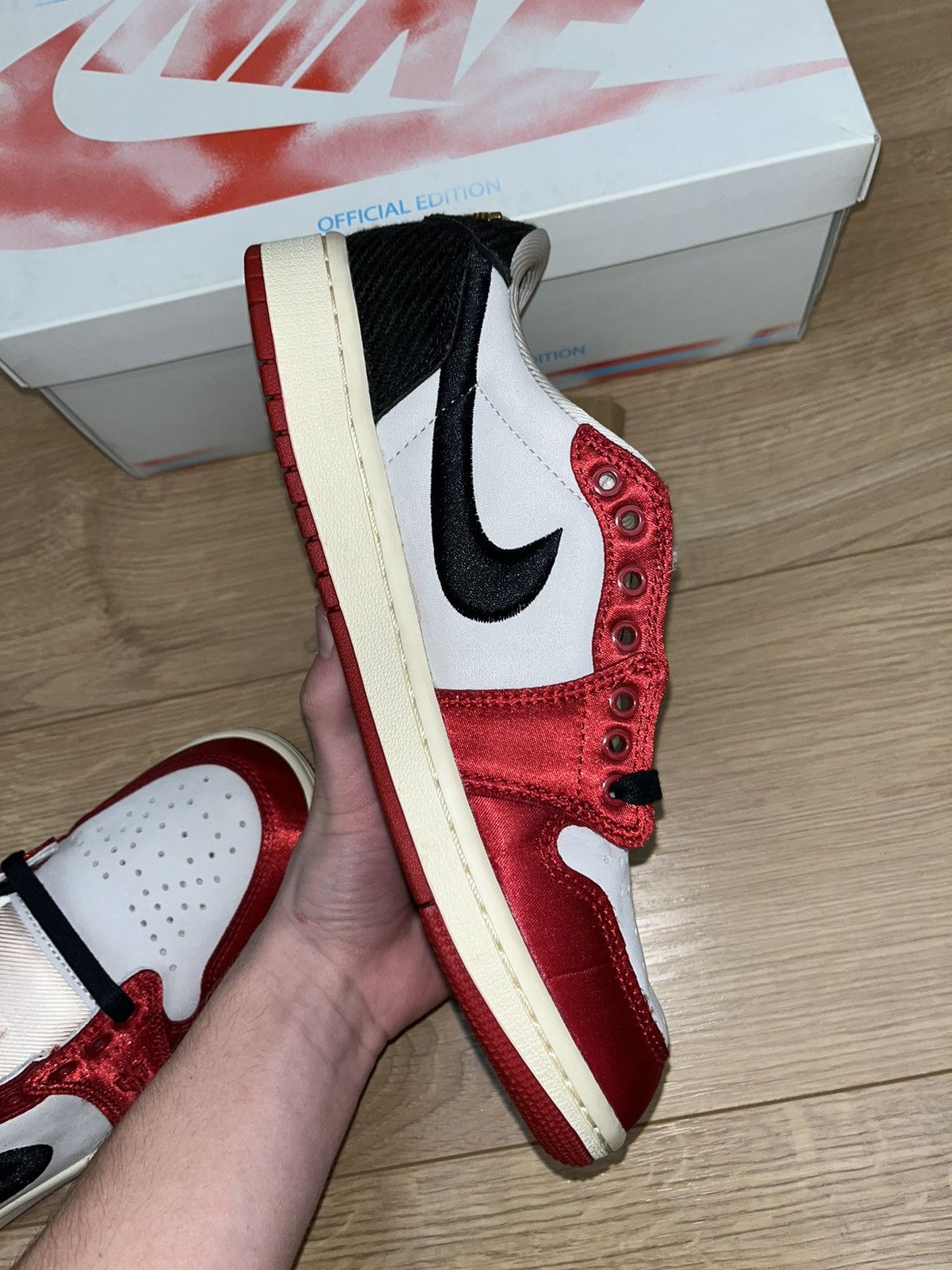 Nike Jordan 1 low og trophy room sp Size US 7.5 / EU 40-41 - 11 Thumbnail