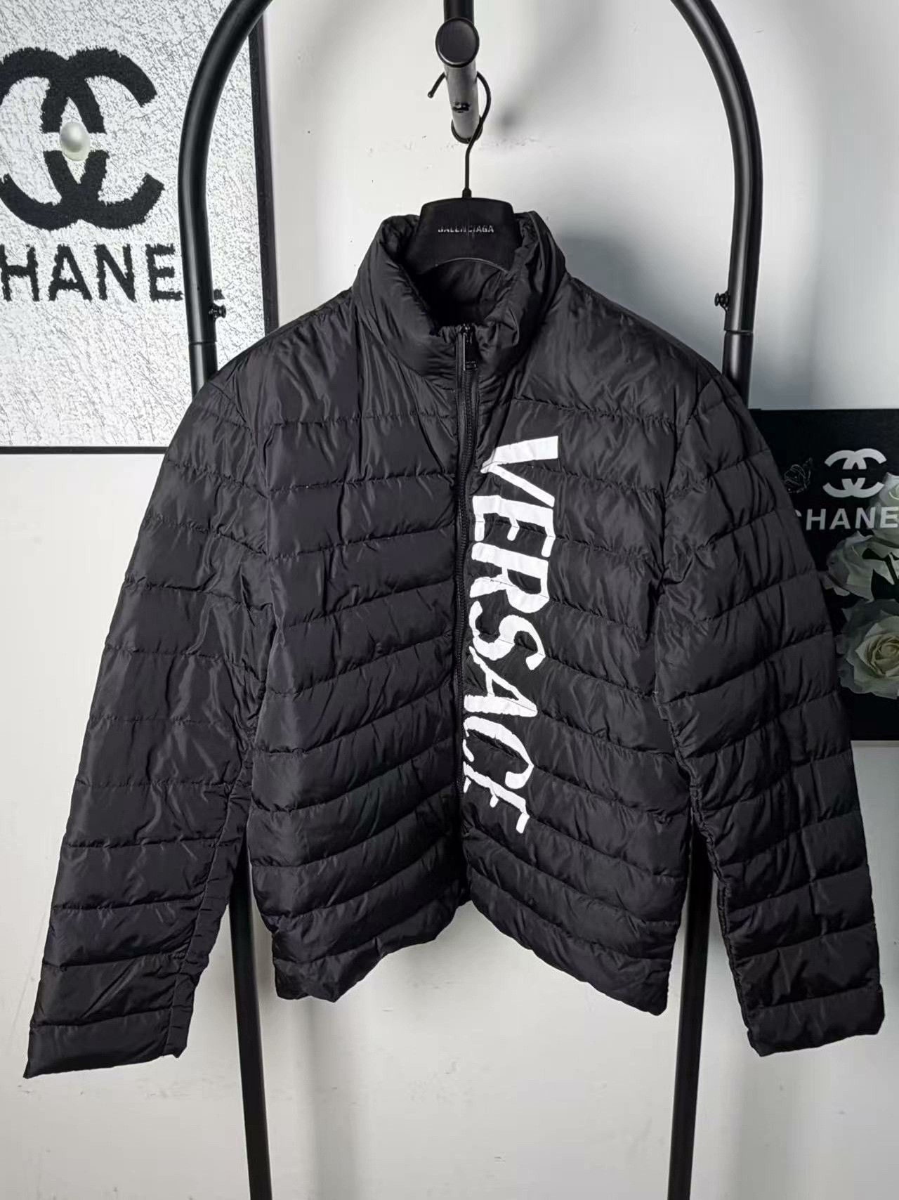 Versace Versace Down White Heavy Coat l Men Size US L / EU 52-54 / 3 - 1 Thumbnail
