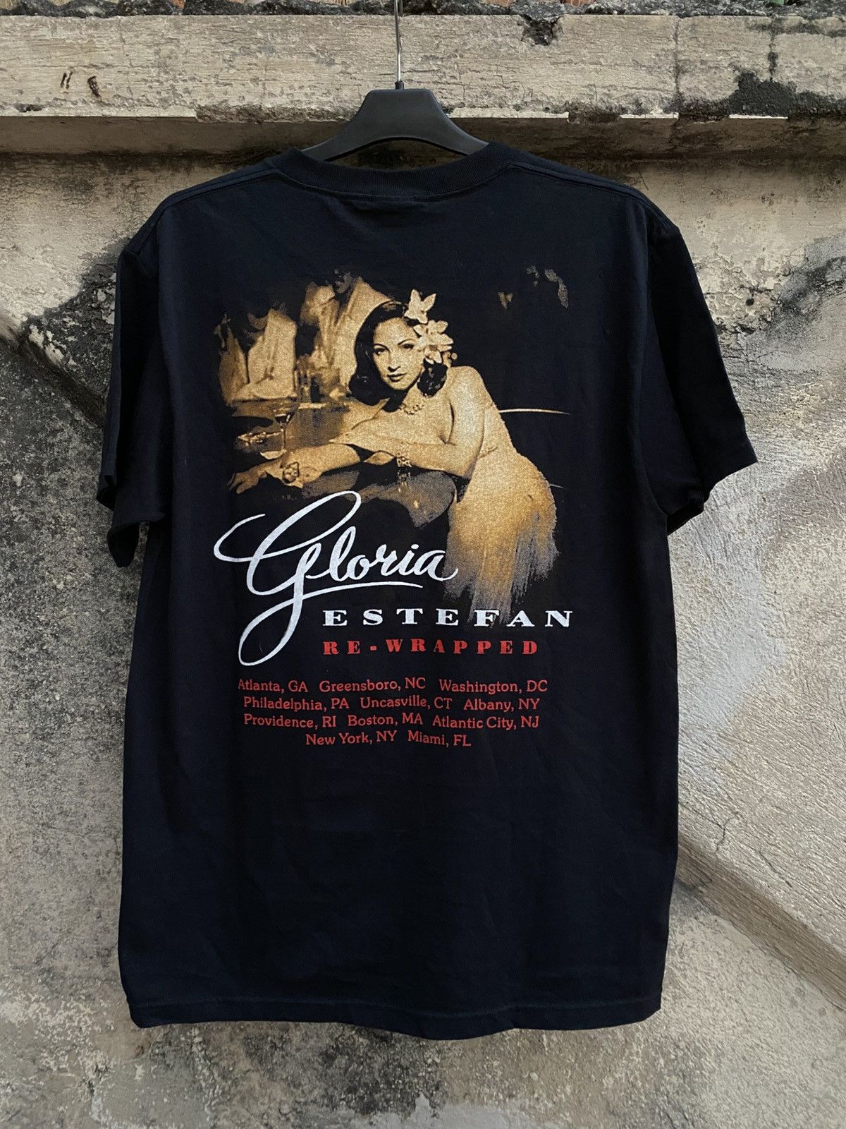 Other Gloria Estefan Rap Tee Size US M / EU 48-50 / 2 - 5 Thumbnail