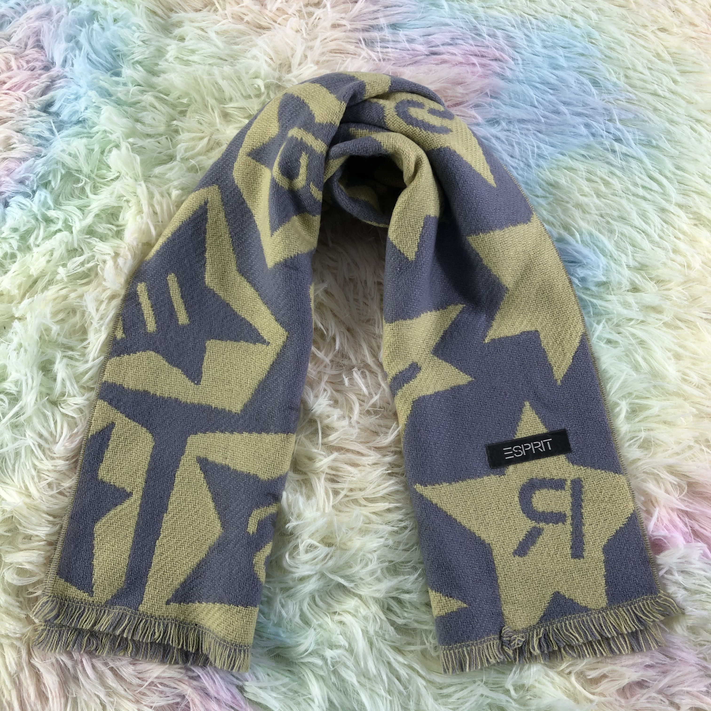 Esprit Esprit Scarf / Muffler / Neckwear - KM241 Size ONE SIZE - 1 Thumbnail