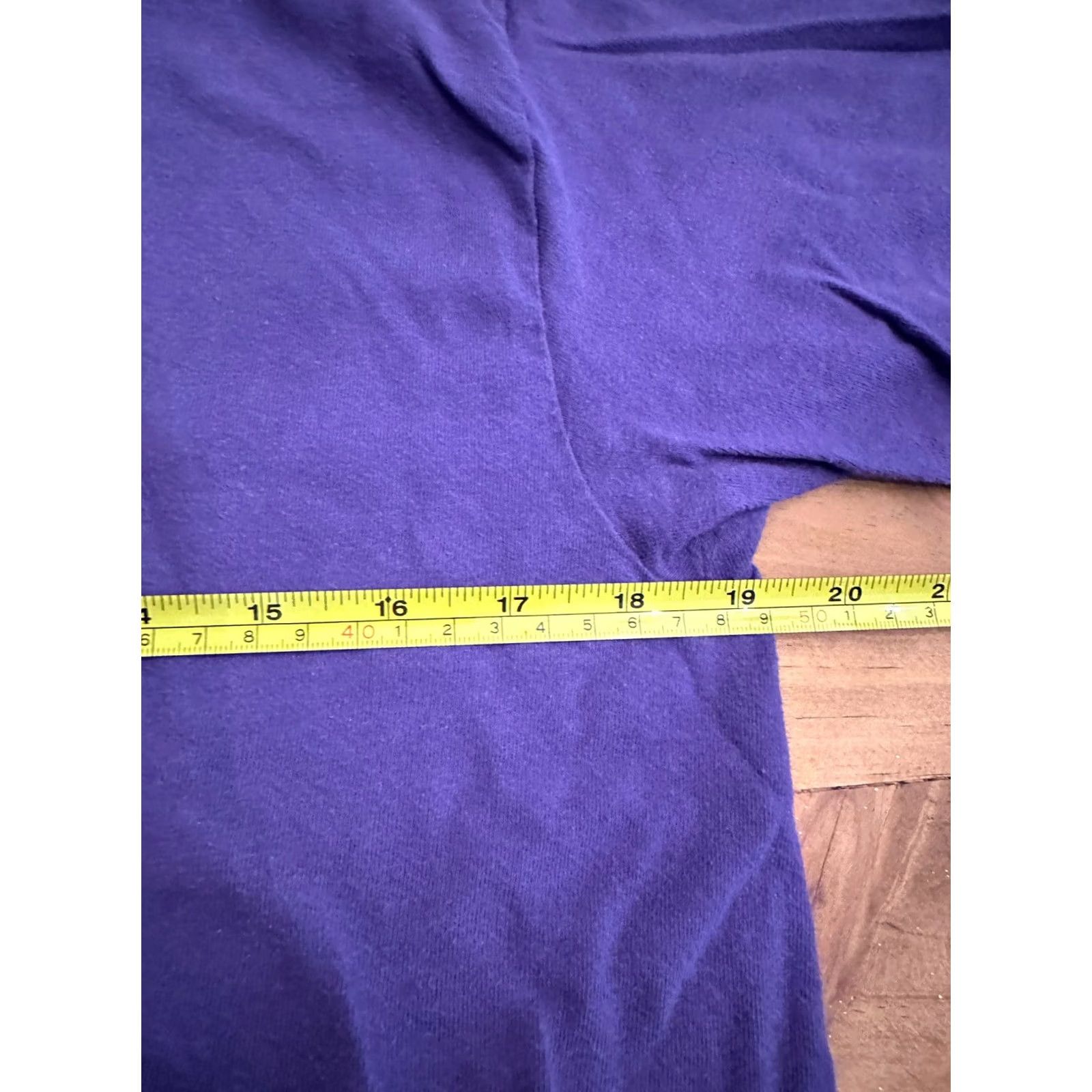 Hanes VINTAGE 90s Whistler Canada T-Shirt Medium Purple Hanes Unisex Cotton USA Made Single Stitched Shirt Mens Womens Size US M / EU 48-50 / 2 - 4 Thumbnail