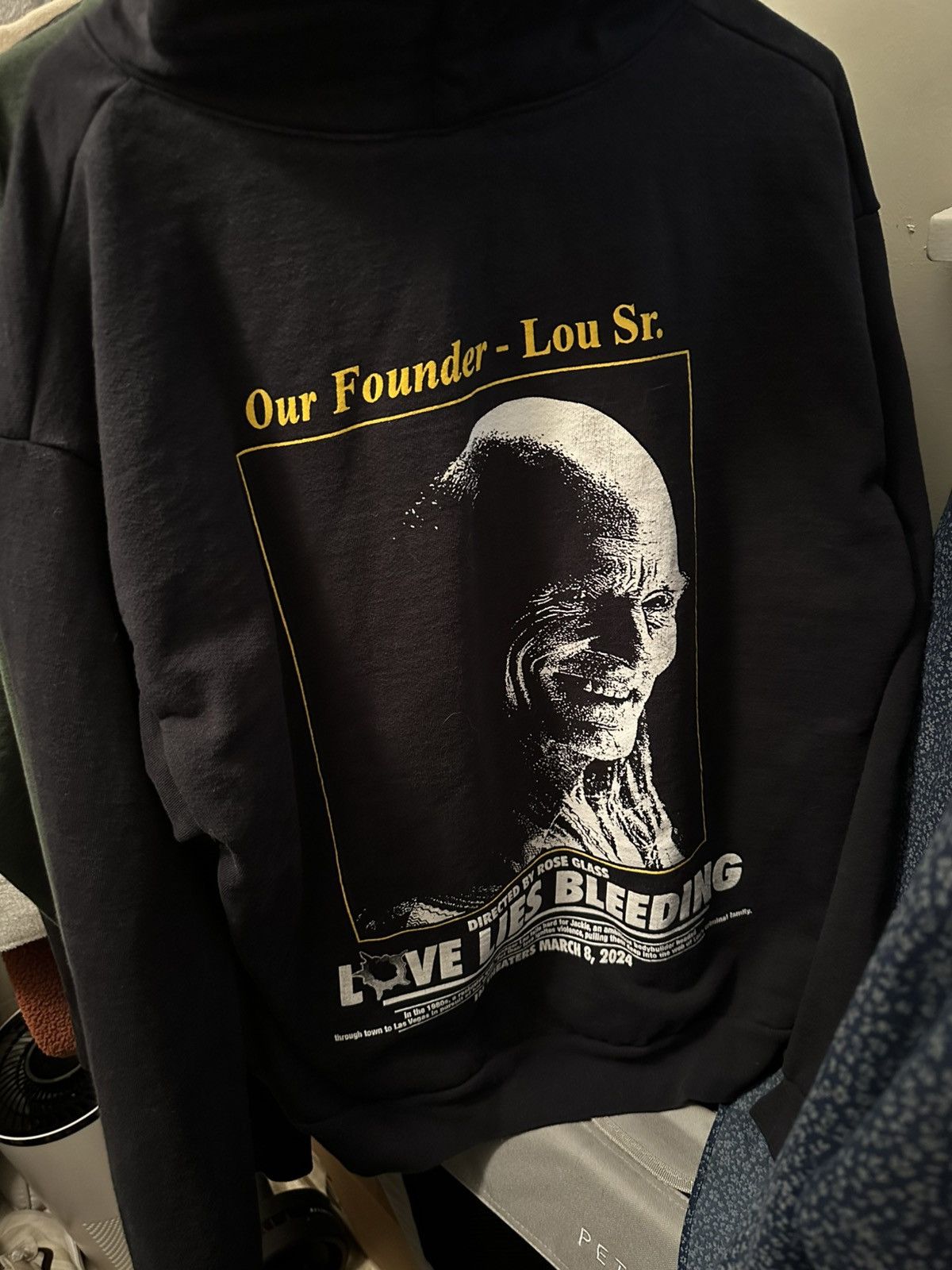 A24 × Online Ceramics Online Ceramics x A24 “Love Lies Bleeding” Lou Sr. Hoodie L Size US L / EU 52-54 / 3 - 1 Thumbnail