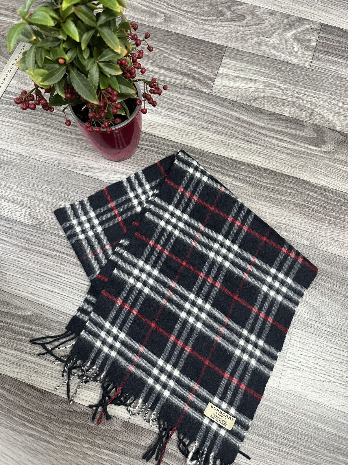 Burberry Burberry Black Nova Check Cashmere Scarf New collections Size ONE SIZE - 4 Thumbnail
