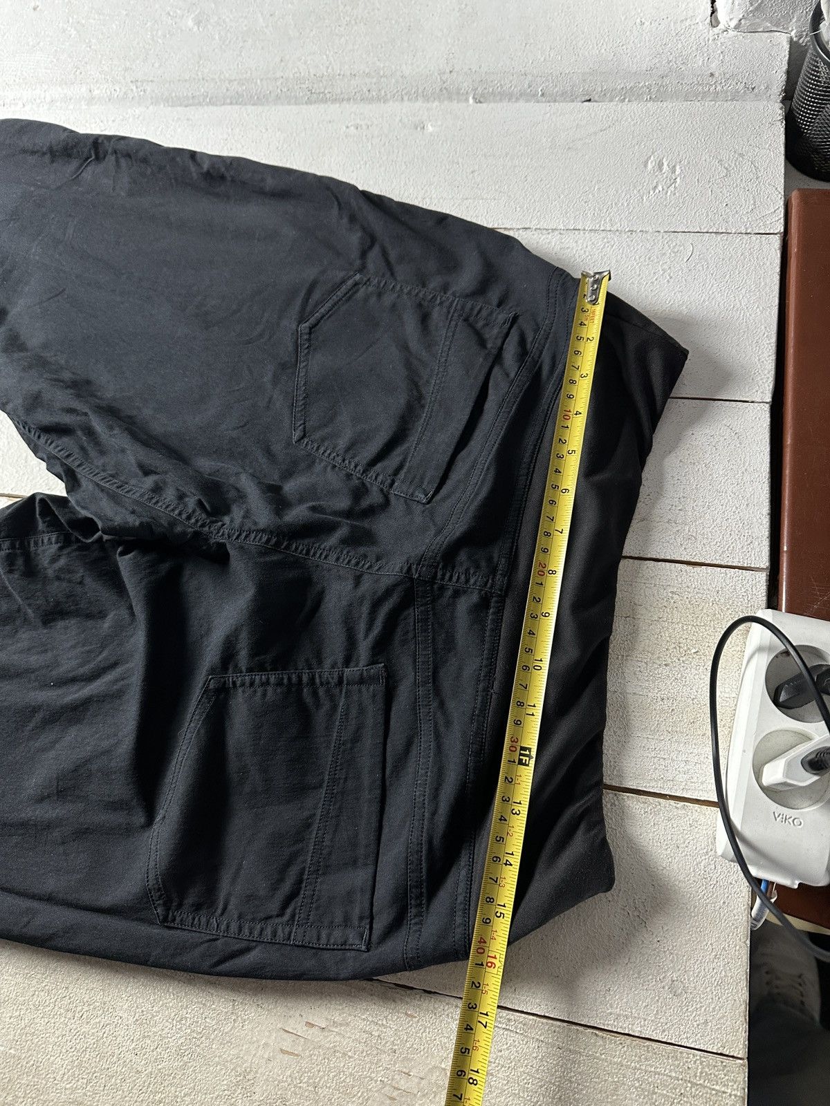 Arc'teryx 🚨 RARE ARC’TERYX BLACK CARGO MULTIPOCKET TRACKING Size 27" / US 4 / IT 40 - 16 Thumbnail