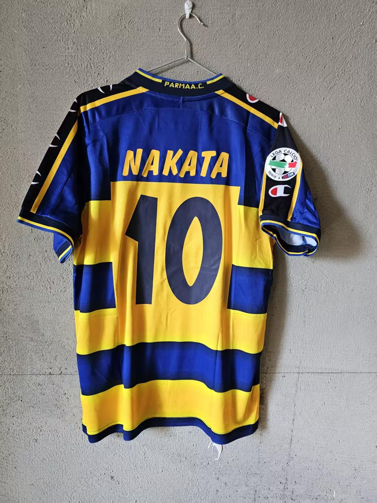 Other 2001 2002 Parma #10 Nakata Hidetosh Jersey Size US L / EU 52-54 / 3 - 1 Thumbnail