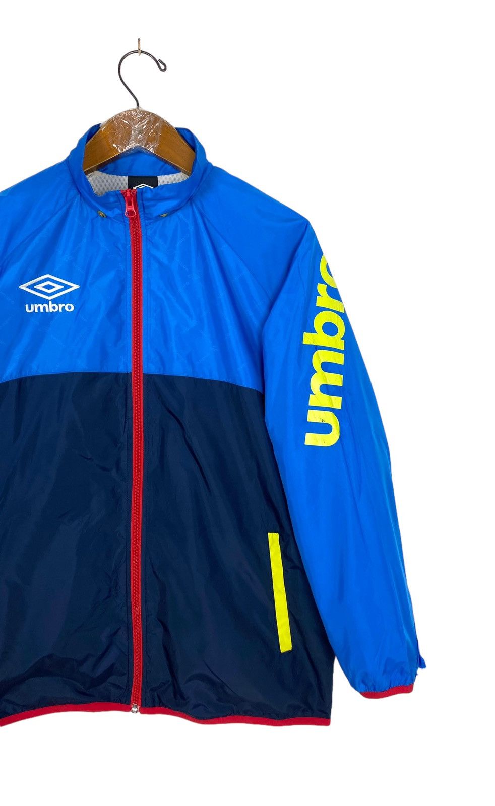 Umbro Rare‼️ Umbro Light Jacket Spellout Size US S / EU 44-46 / 1 - 3 Thumbnail