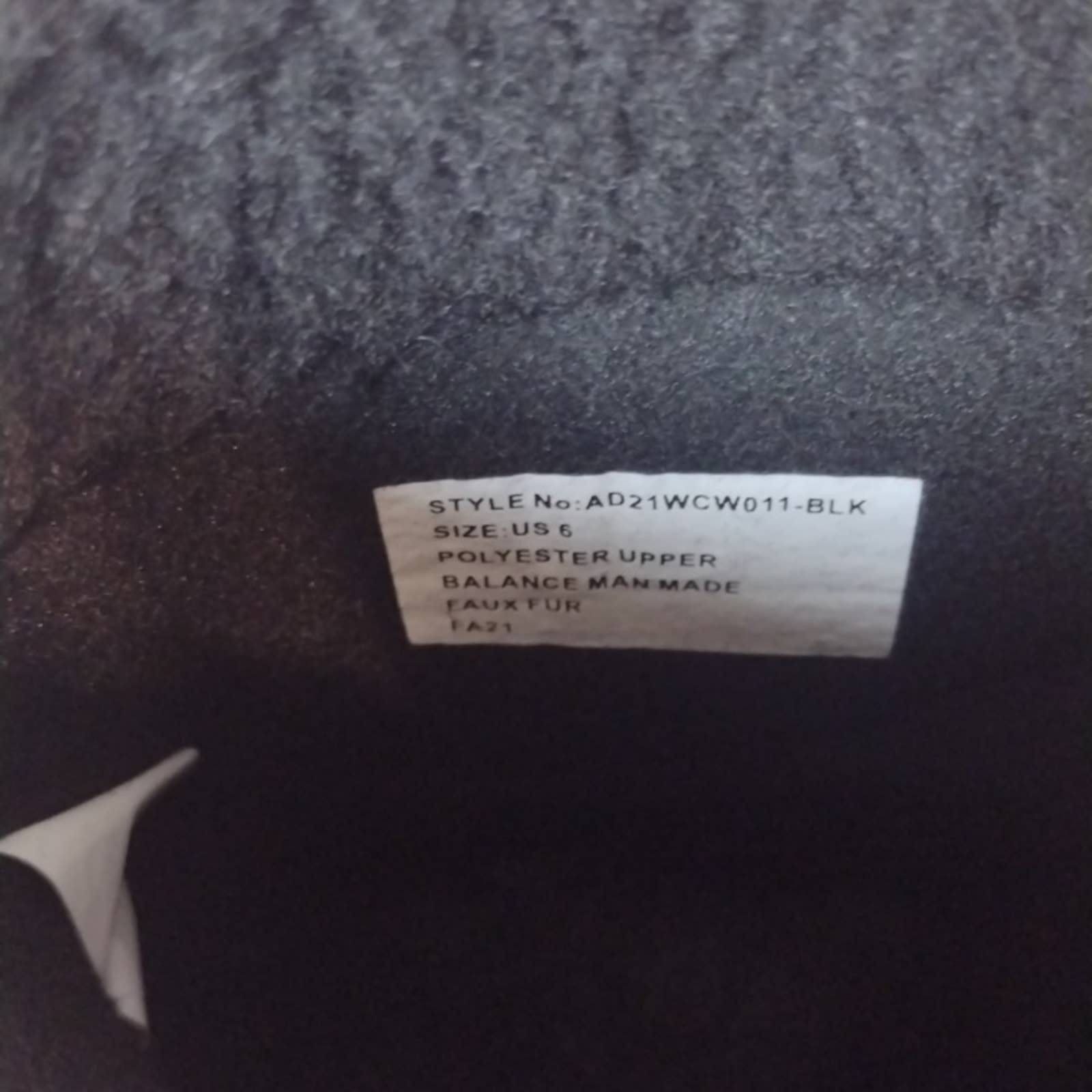 The Unbranded Brand Alpine design x kamik hazel shorties boots size 6 Size US 6 / IT 36 - 5 Thumbnail