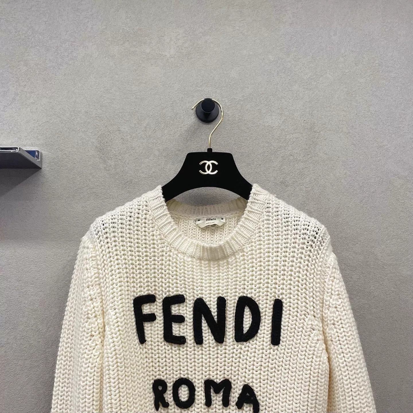 Fendi Fendi Beige 3D Logo Sweater Size 38 Size XS / US 0-2 / IT 36-38 - 4 Thumbnail