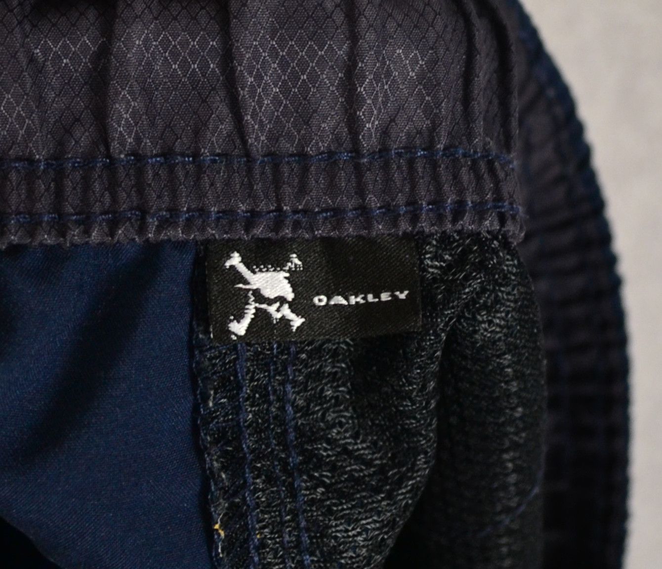Oakley Vintage Oakley Swimming Y2k Small Logo Shorts Size US 32 / EU 48 - 7 Thumbnail