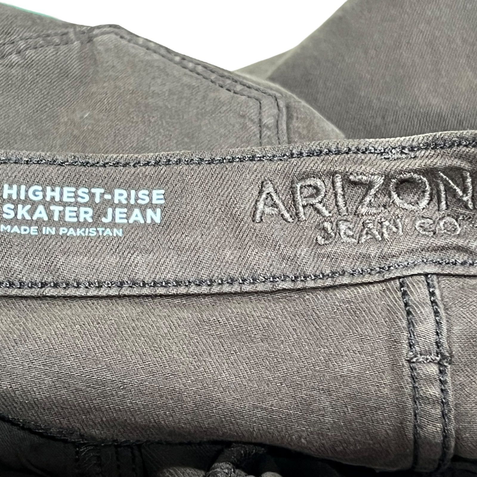 Arizona Jean Co. Arizona - Women's High-Rise Slouchy Skater Jeans Loose T Size 25" / US 0 / IT 36 - 10 Thumbnail
