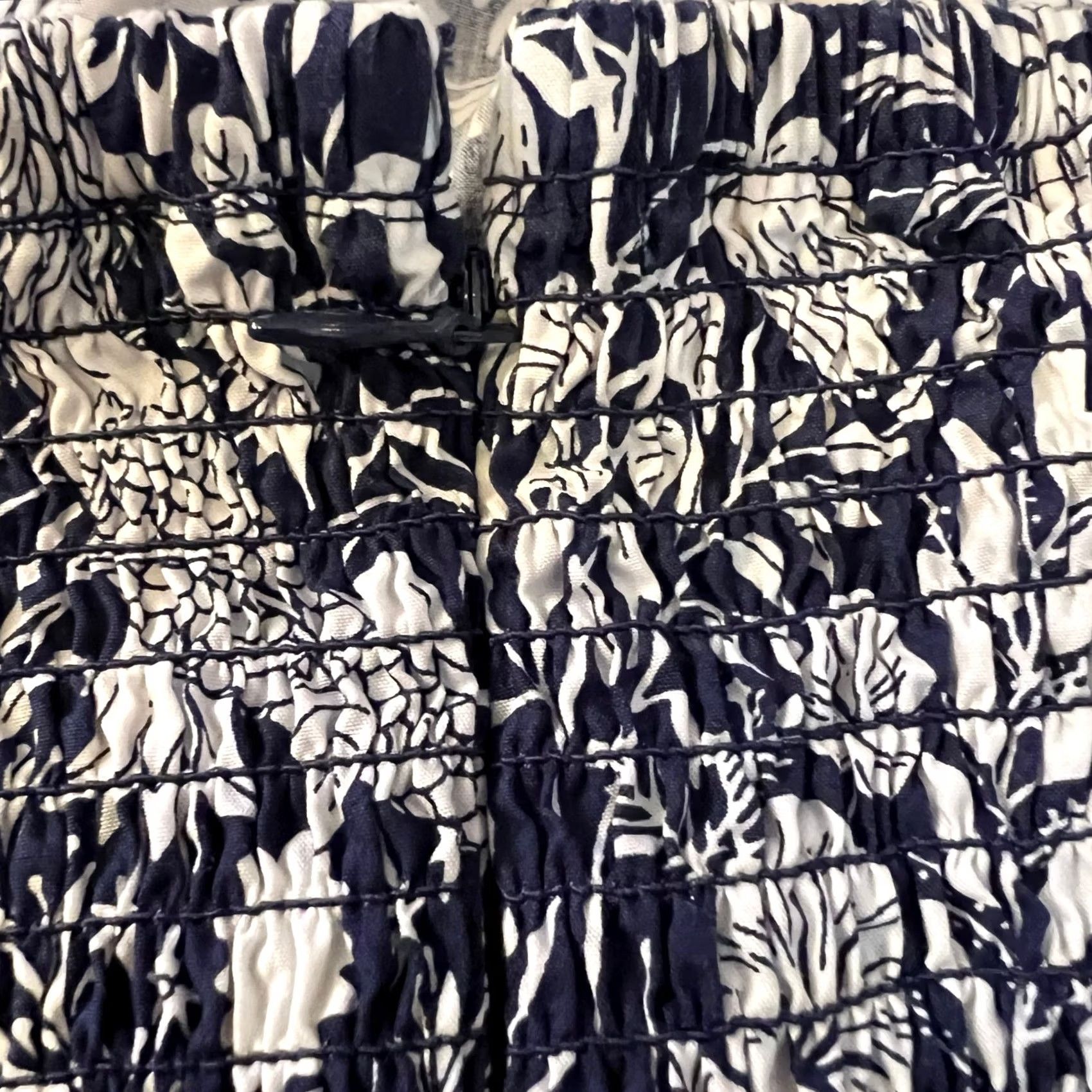 J.Crew J. Crew Shirt Womens XS Puff Sleeve Cotton Poplin Square Neck Top Navy Floral Blouse Size XS / US 0-2 / IT 36-38 - 4 Thumbnail