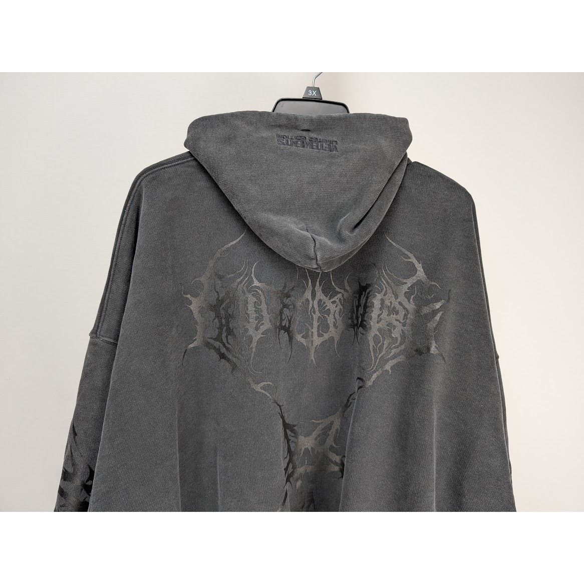 Vetements o1rshd1 Unisex Hoodie in Black Size US L / EU 52-54 / 3 - 12 Thumbnail
