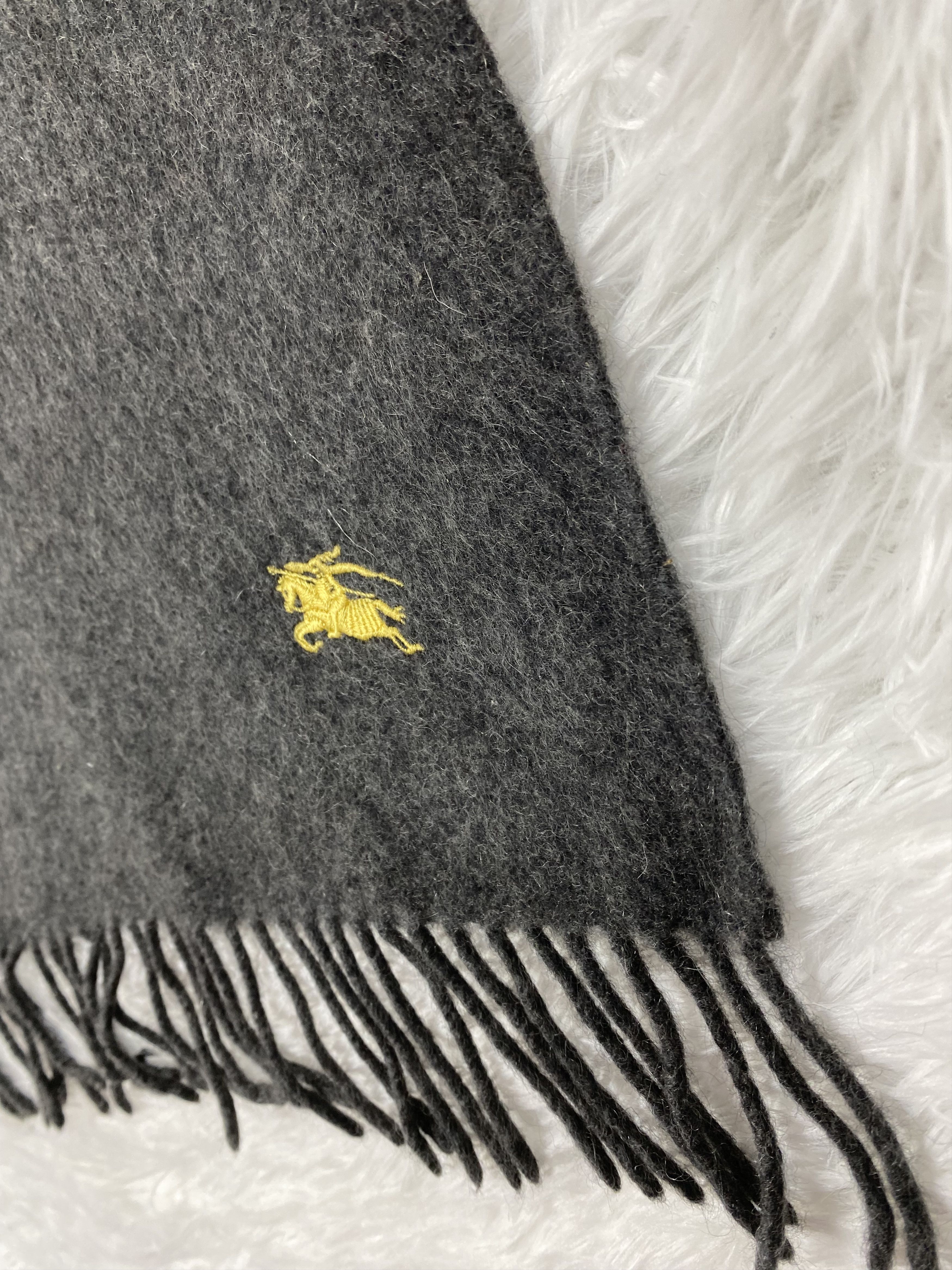 Burberry Vintage Burberry Scarf / Muffler Neckwear PM0015 Size ONE SIZE - 4 Thumbnail