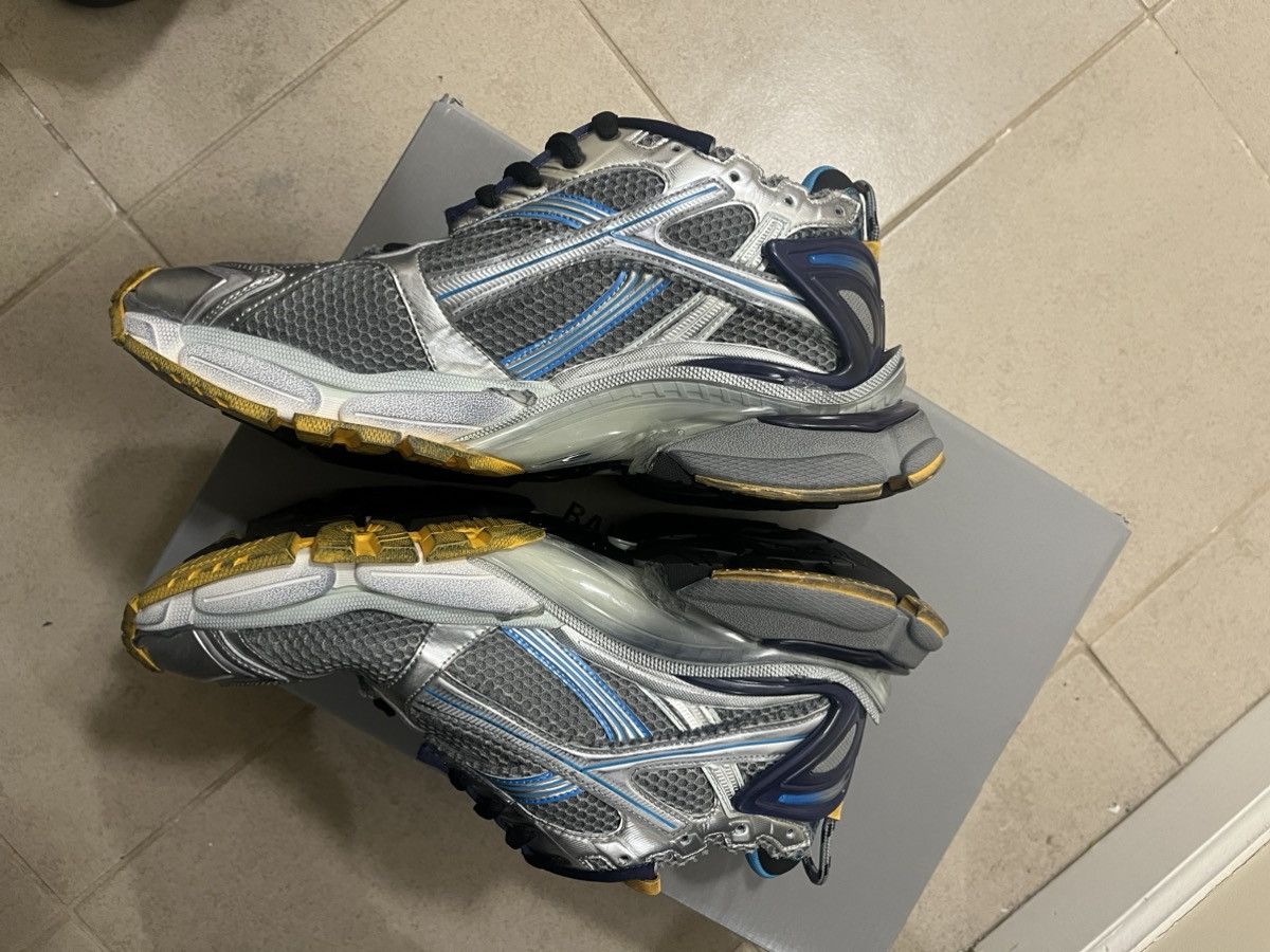 Balenciaga Balenciaga Men’s Mesh Runner Sneakers Sz 44(11us) Size US 11 / EU 44 - 11 Thumbnail