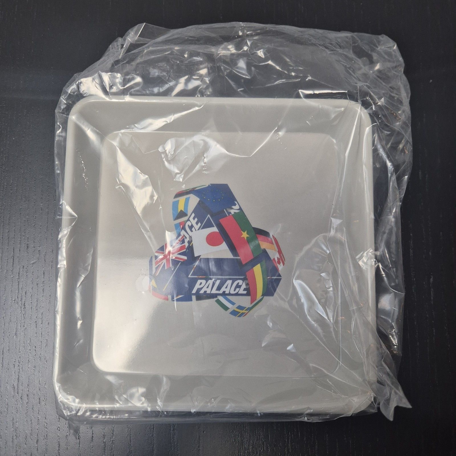 Palace Palace Tri-Flag Tray Grey Brand New In Box FW22 Size ONE SIZE - 1 Thumbnail