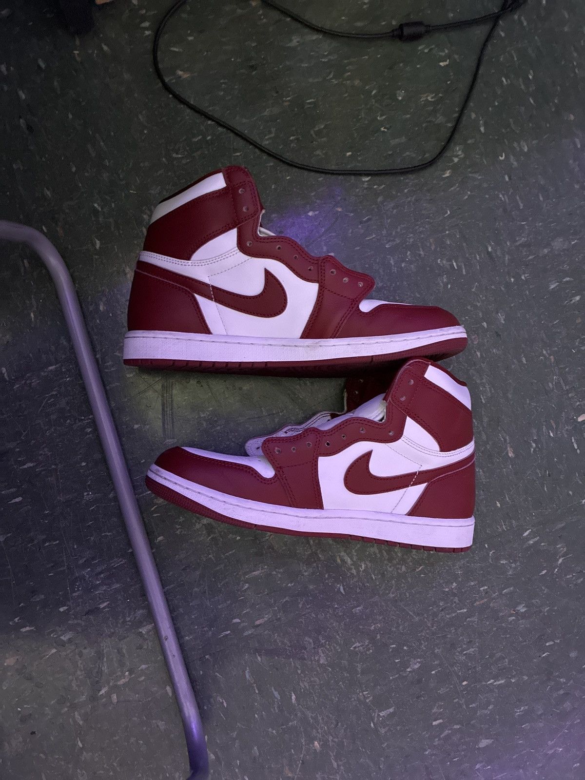 Jordan Brand Burgandy air jordan one mid Size US 10 / EU 43 - 7 Thumbnail