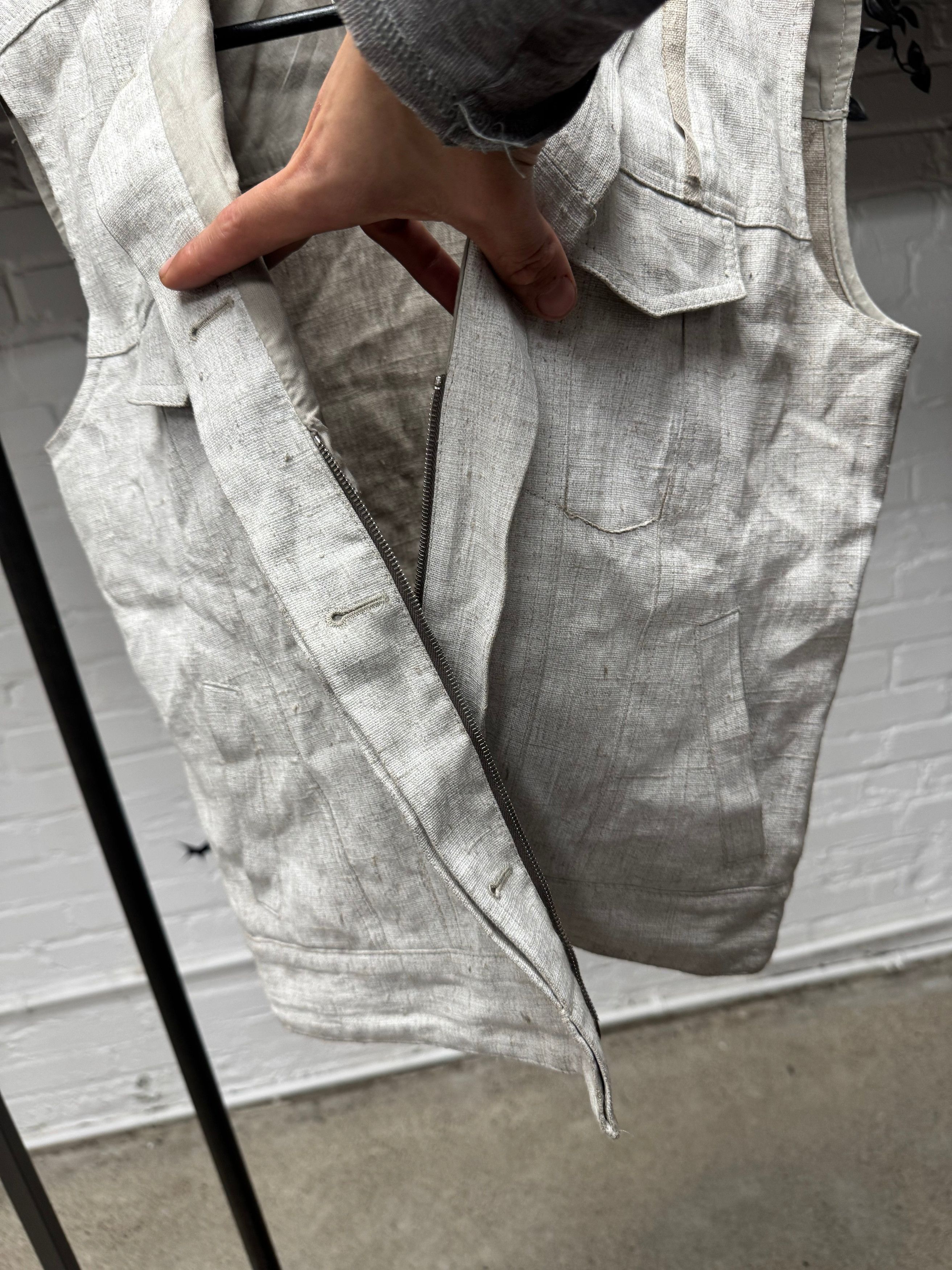Maison Margiela Maison Margiela ‘Tape Seam’ Unfinished Zip-Up Vest Size US S / EU 44-46 / 1 - 3 Thumbnail