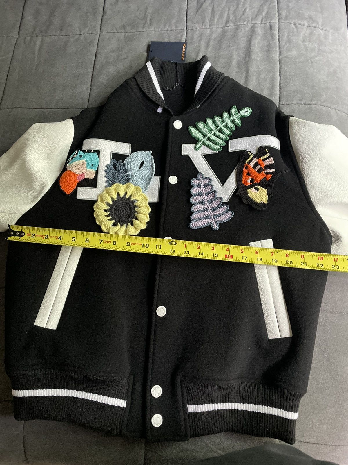 Louis Vuitton Louis Vuitton Crochet Flower Varsity Jacket Size US M / EU 48-50 / 2 - 12 Thumbnail