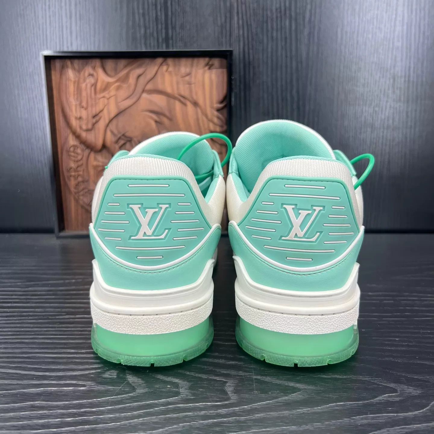 Louis Vuitton LV Trainer Tiffany UK7.5/41.5 Like New Worn 2x Size US 8.5 / EU 41-42 - 7 Thumbnail