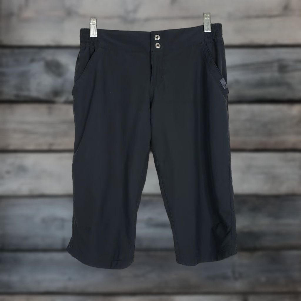 Mountain Hardwear Mountain Hardwear Womens Capri Pants Sz 8 Black Mid Rise Nylon Blend Pants Capri Women 8 Black Mid Rise Nylon Blend Size 30" / US 8 / IT 44 - 1 Thumbnail