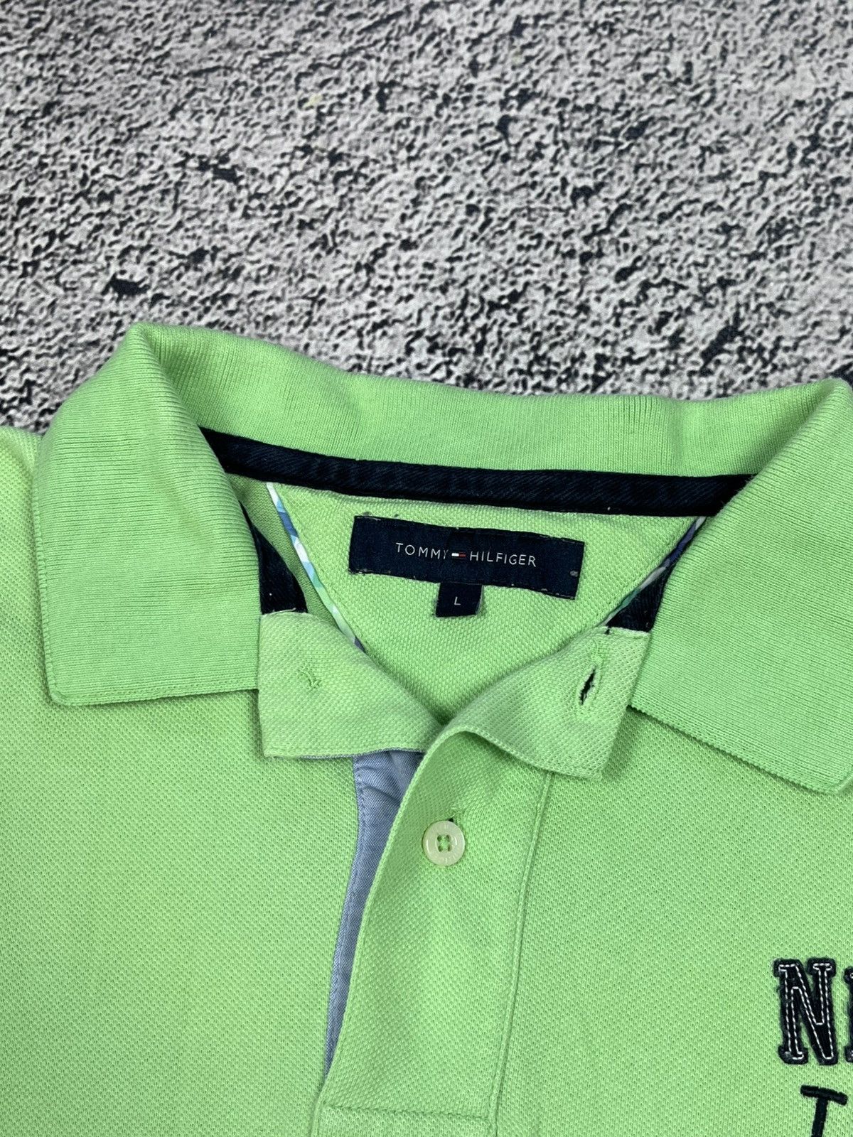 Tommy Hilfiger Vintage Y2K Tommy Hilfiger Polo Chief Keef style size L Size US L / EU 52-54 / 3 - 6 Thumbnail