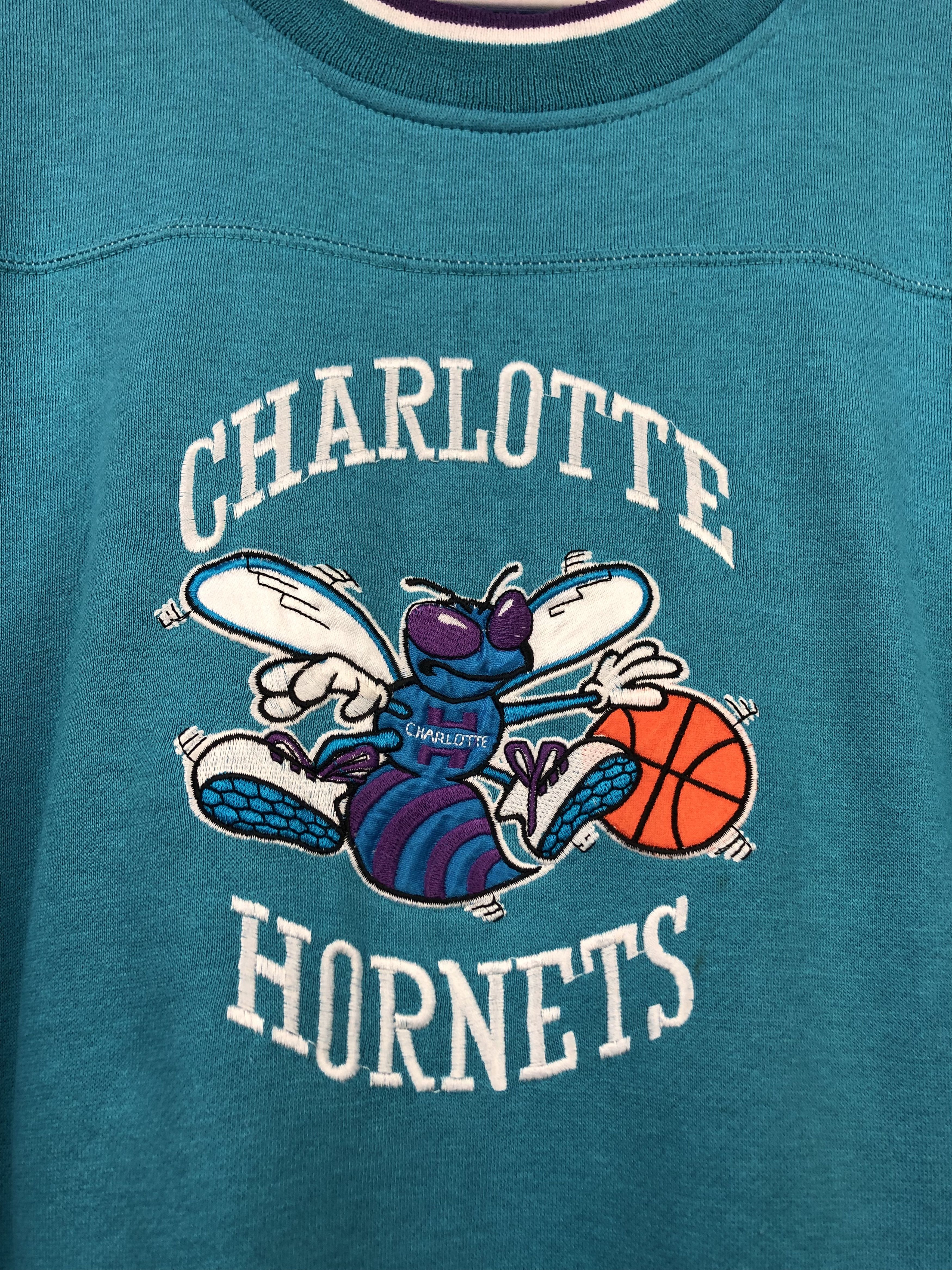 NBA Vintage Charlotte Hornets Crewneck Sweatshirt Johnson Size US L / EU 52-54 / 3 - 5 Thumbnail