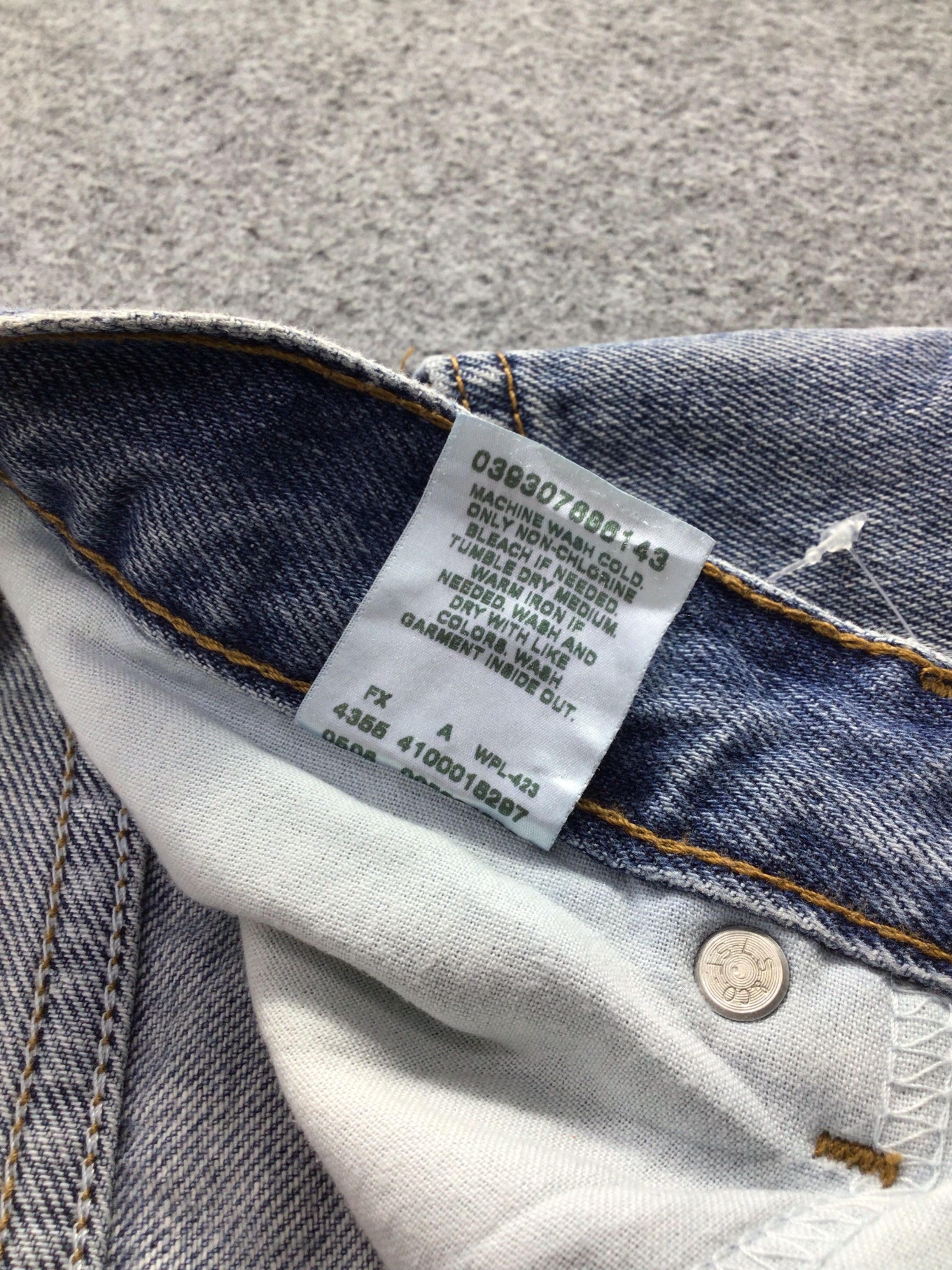 Levi's Vintage Levis 560 Jeans Medium Wash Denim -J814 Size US 38 / EU 54 - 10 Thumbnail
