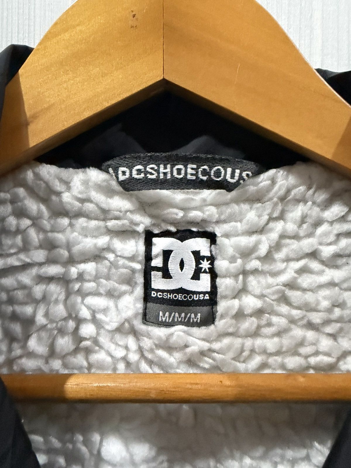 Tribal Streetwear Dc Shoe Usa Big Logo Glow In Dark Jacket Size US M / EU 48-50 / 2 - 4 Thumbnail