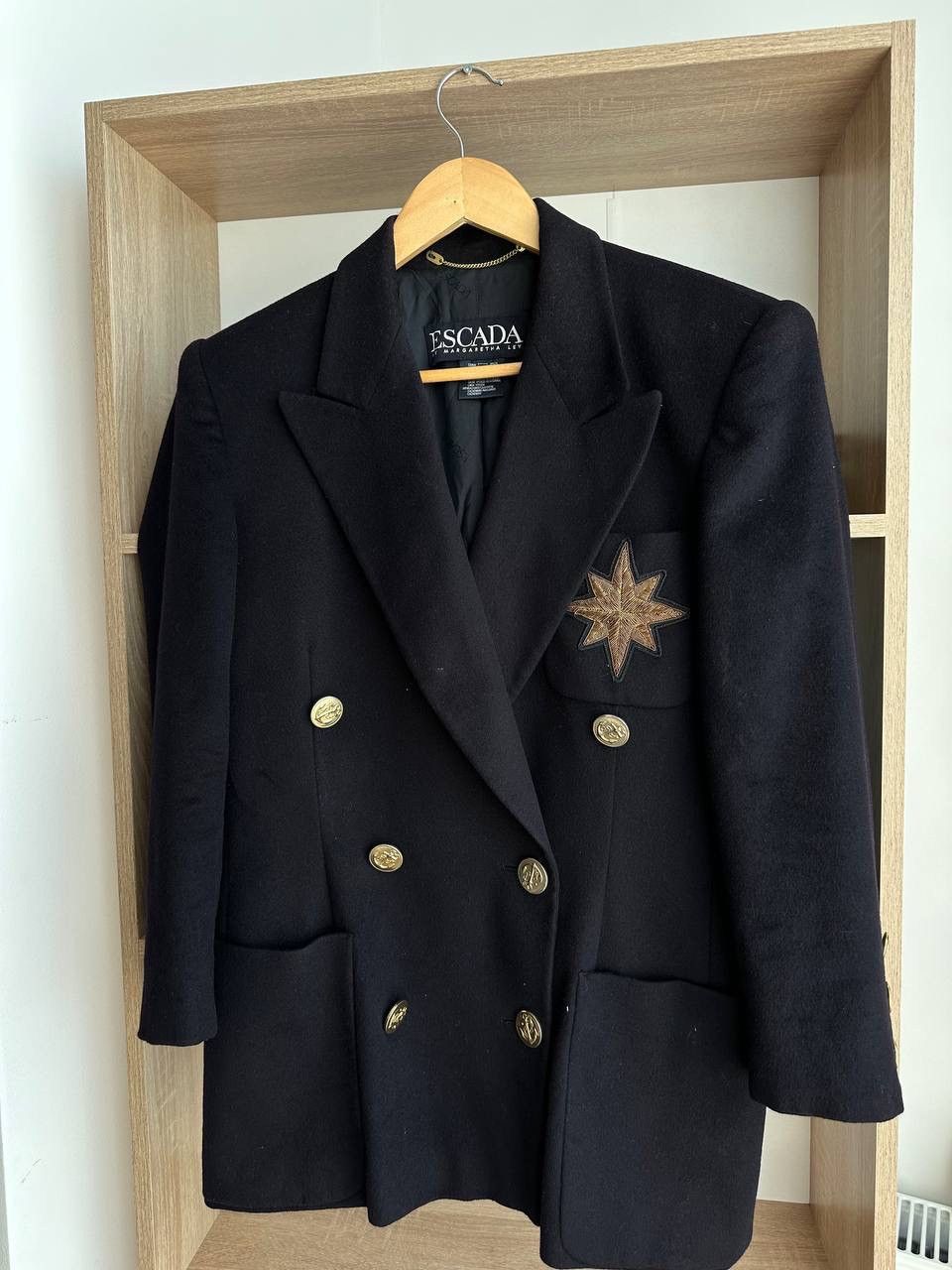 Escada × Vintage Vintage Escada Margaretha Ley Black Big Logo Wool Blazer Size M / US 6-8 / IT 42-44 - 9 Thumbnail