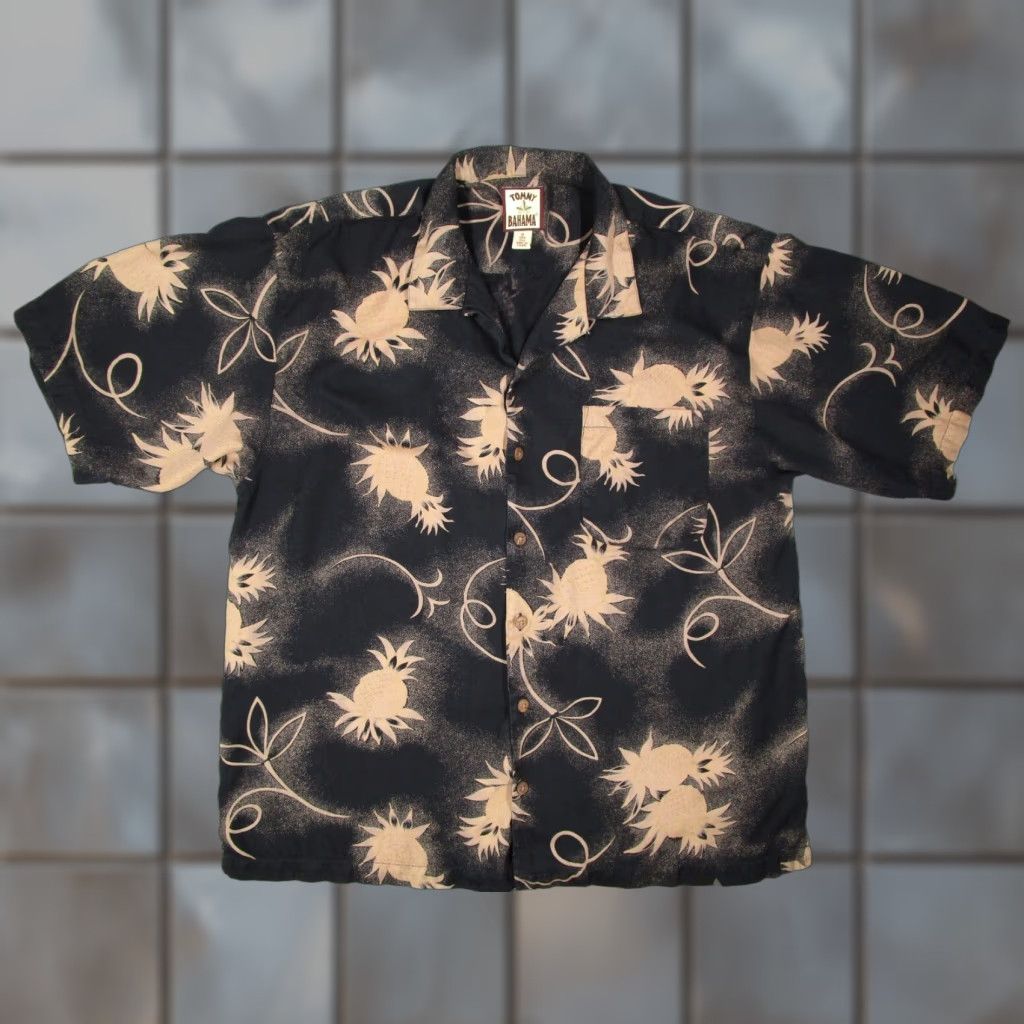 Tommy Bahama VINTAGE Tommy Bahama Shirt Mens XL Black Silk Button-Up Loop Collar Pineapples Size US XL / EU 56 / 4 - 1 Thumbnail