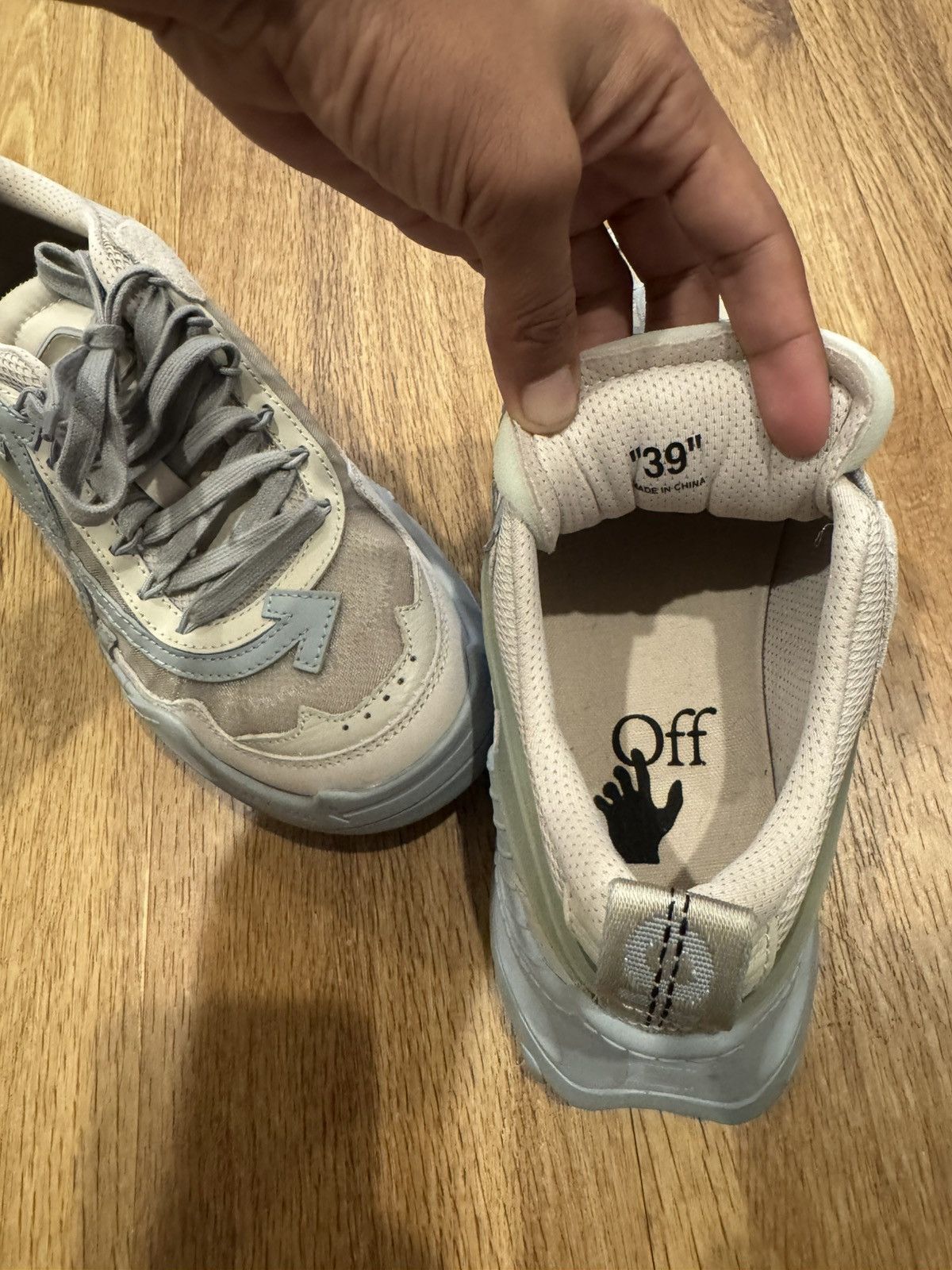Off-White Off-White Odsy-1000 Beige Grey Size US 9 / IT 39 - 2 Thumbnail
