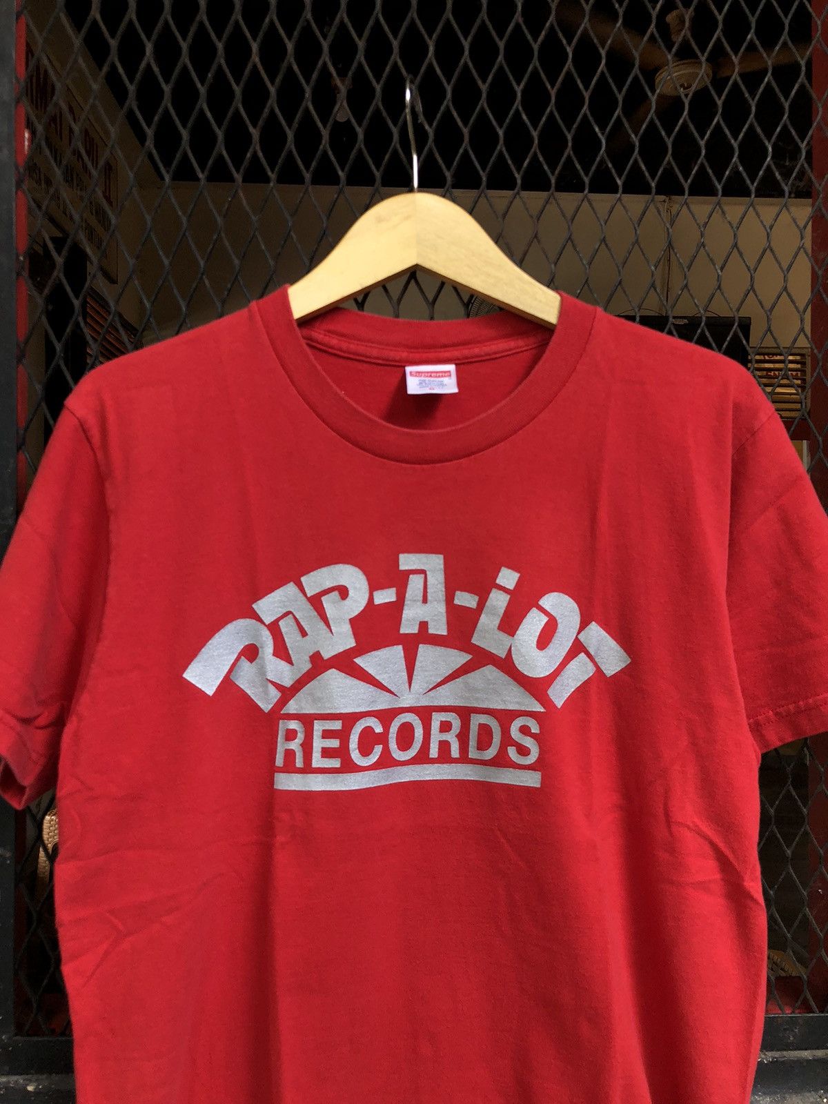 Supreme SUPREME RAP A LIOT RECORDS SHIRT Size US M / EU 48-50 / 2 - 2 Thumbnail