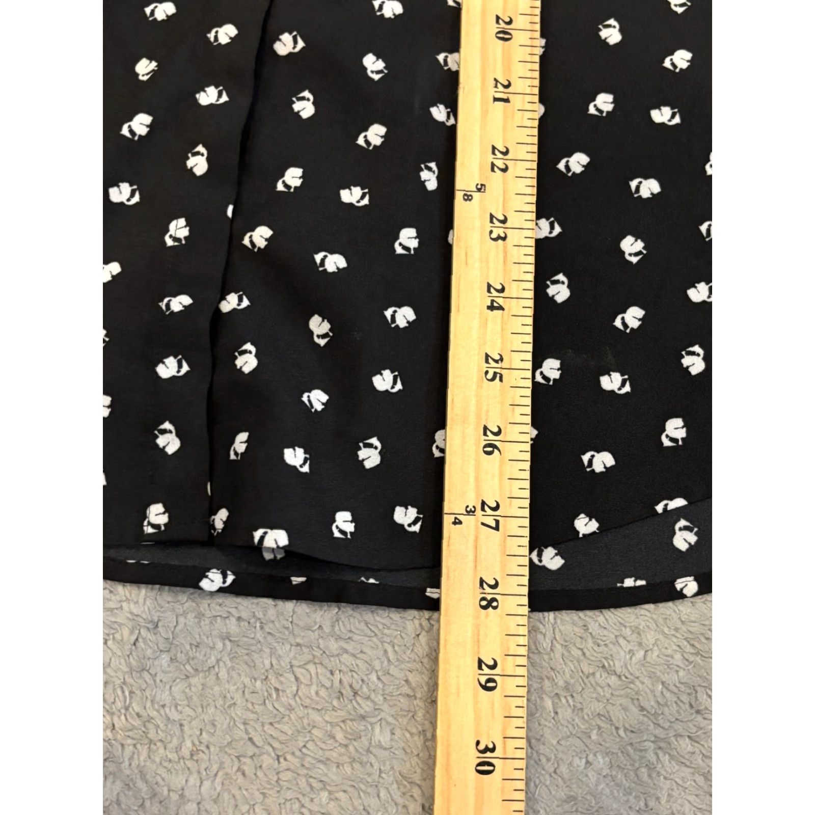 Karl Lagerfeld Karl Lagerfeld Paris Blouse Womens M Black Long Sleeve Button Pattern Office Size M / US 6-8 / IT 42-44 - 4 Thumbnail