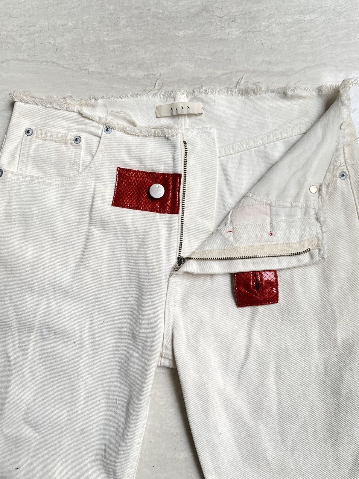 1017 ALYX 9SM ALYX White Pants Size US 29 - 3 Thumbnail