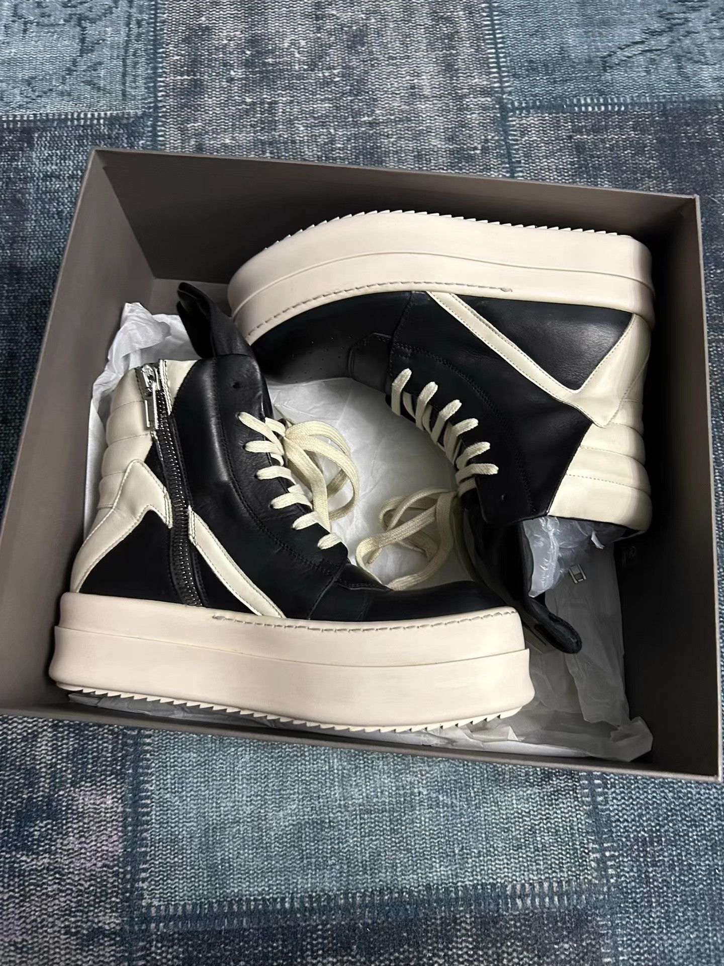 Rick Owens Rick Owens Mainline Thick Sole Reverse Triangle Sneakers Size US 8 / EU 41 - 6 Thumbnail
