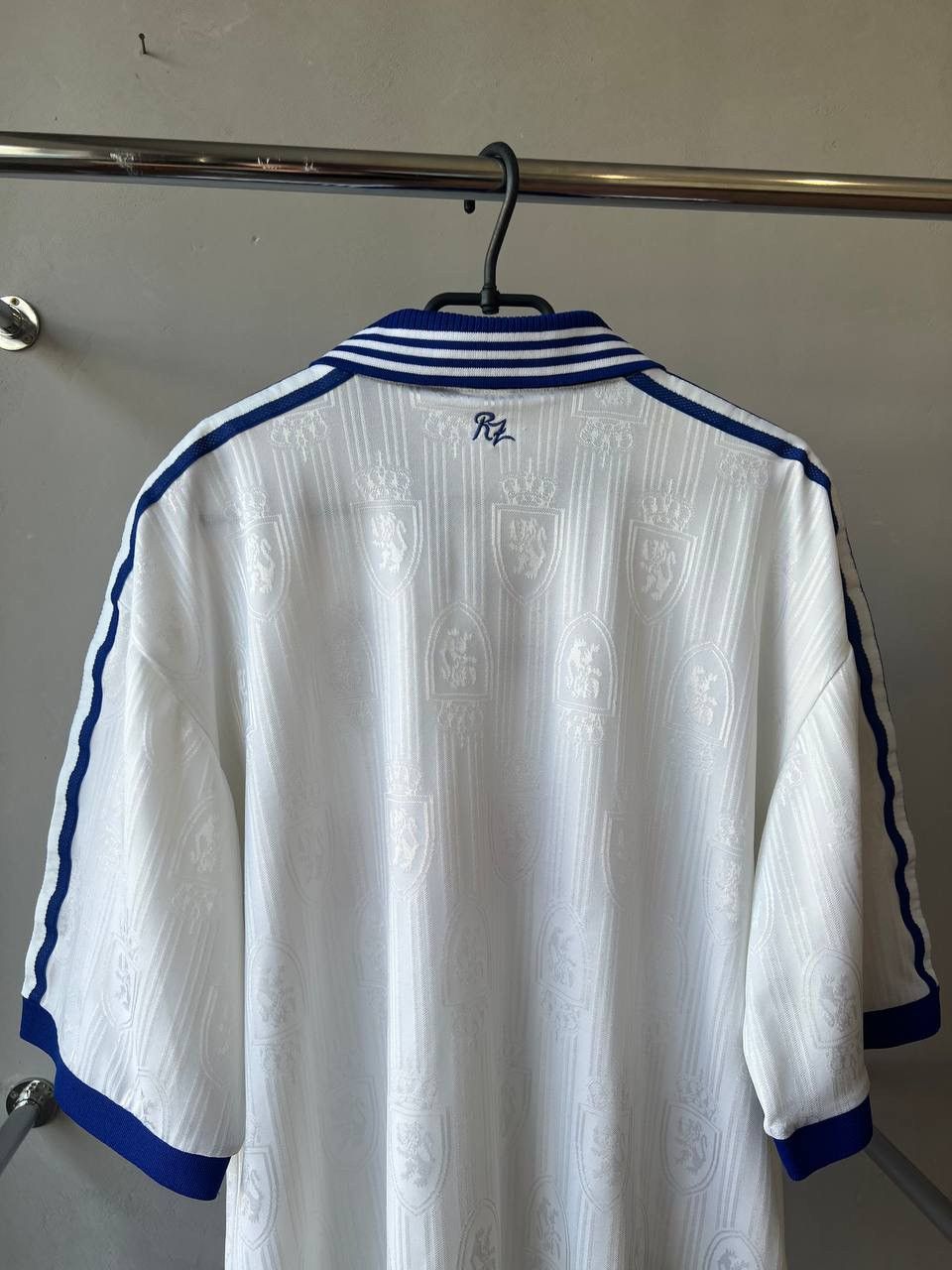 Vintage 1997/98 REAL ZARAGOZA HOME SOCCER JERSEY FOOTBALL SHIRT SZ L Size US L / EU 52-54 / 3 - 10 Thumbnail
