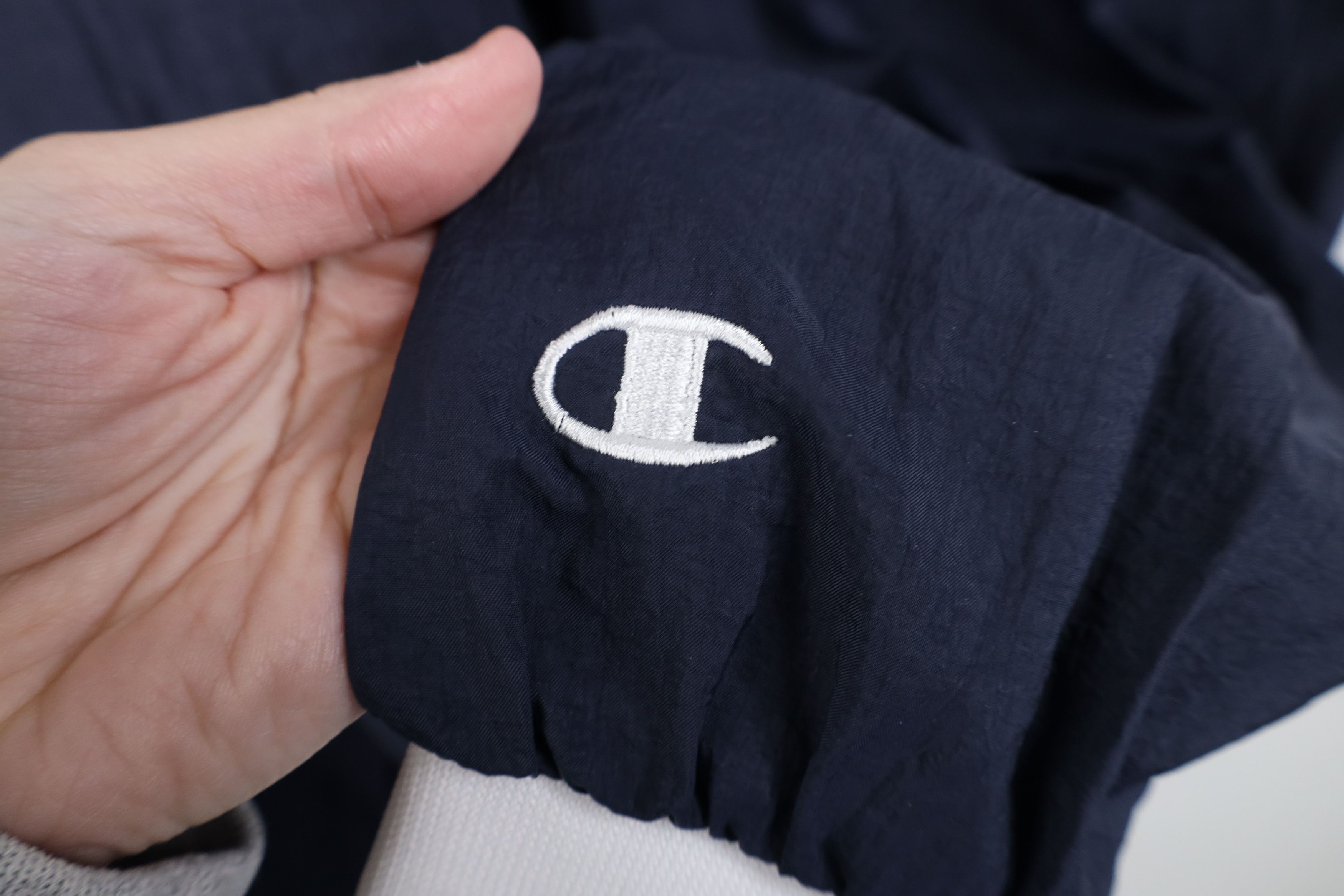 Champion Vintage 90s Champion Pullover Windbreaker Jacket Blue Size US M / EU 48-50 / 2 - 5 Thumbnail
