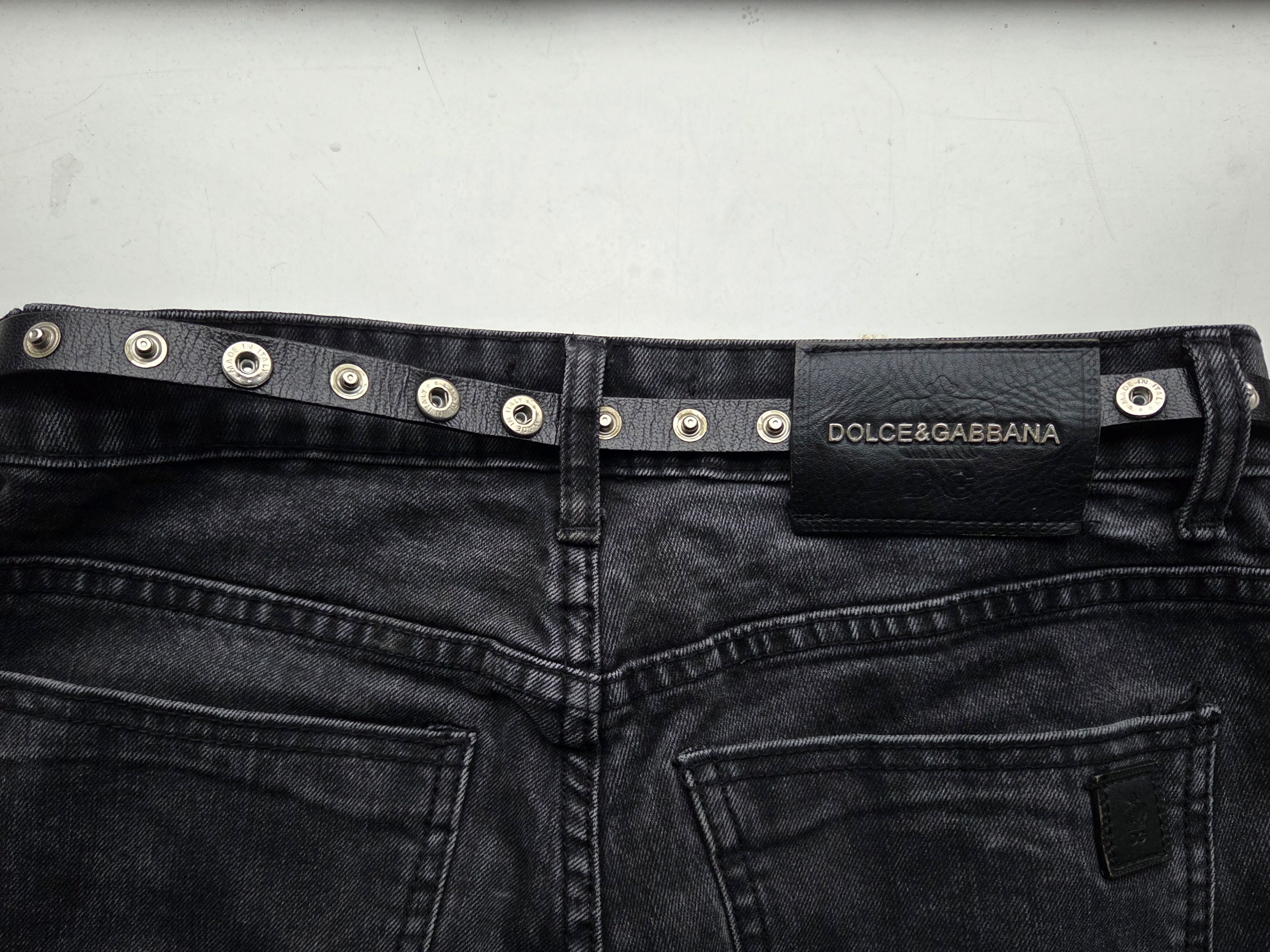 Dolce & Gabbana Dolce & Gabbana dark denim jeans w belt Size US 29 - 4 Thumbnail