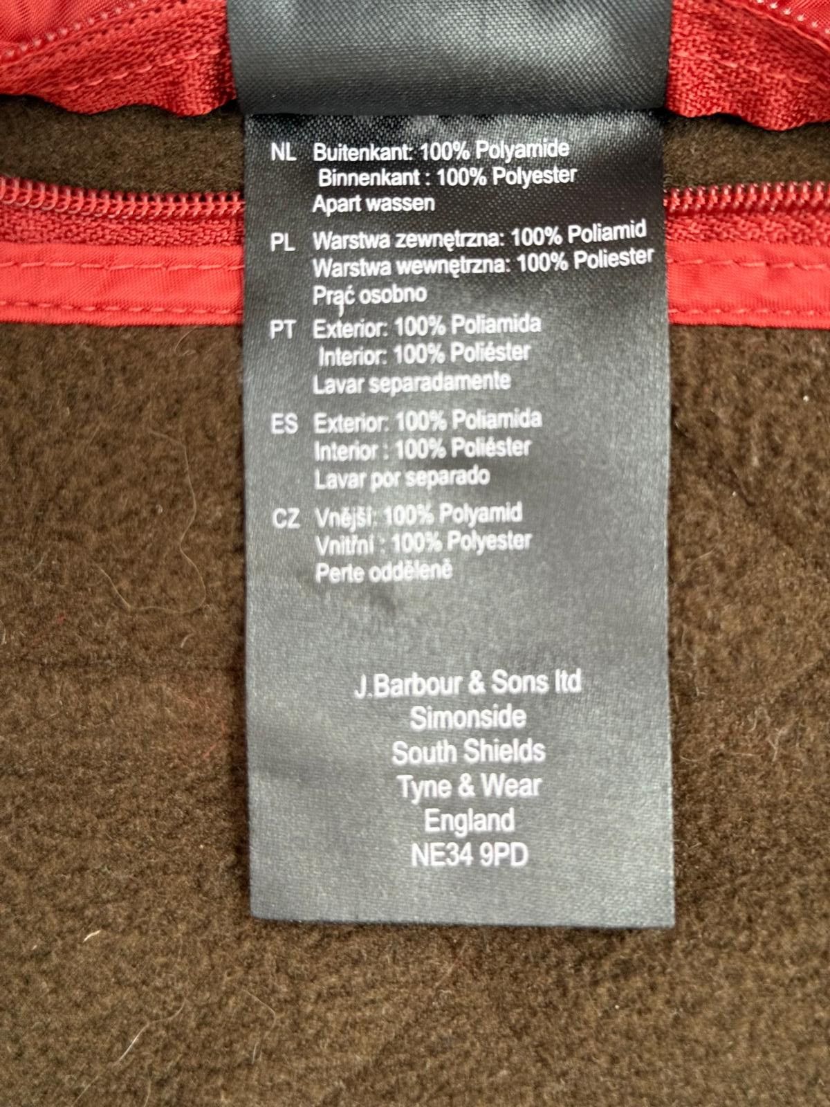 Barbour Barbour x Pantone Limited Edition Quilted Fleece Jacket Size US M / EU 48-50 / 2 - 11 Thumbnail