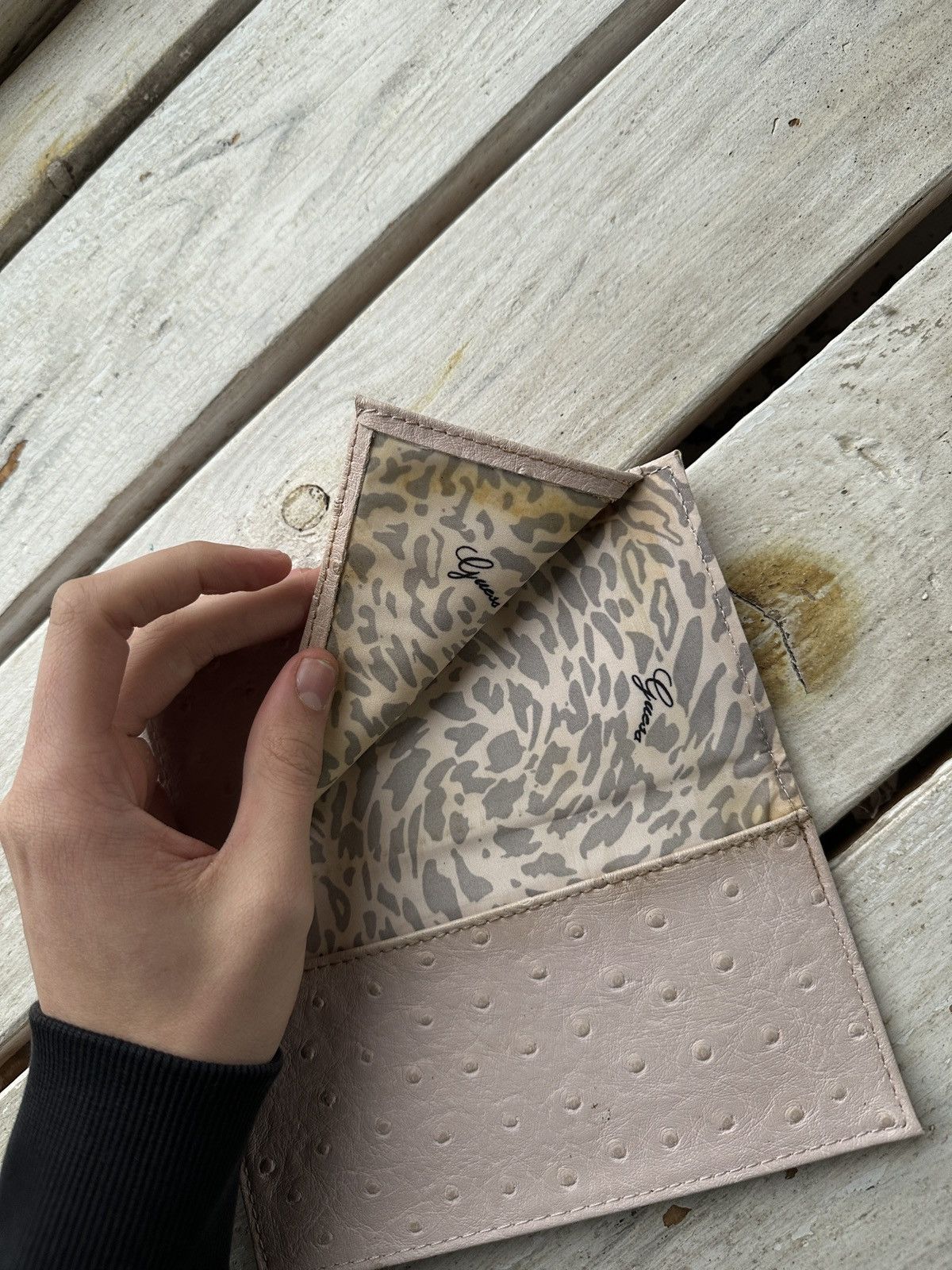 Guess 🚨Y2K Guess monogram Pink Avant-Garde Japan style wallet Size ONE SIZE - 3 Thumbnail