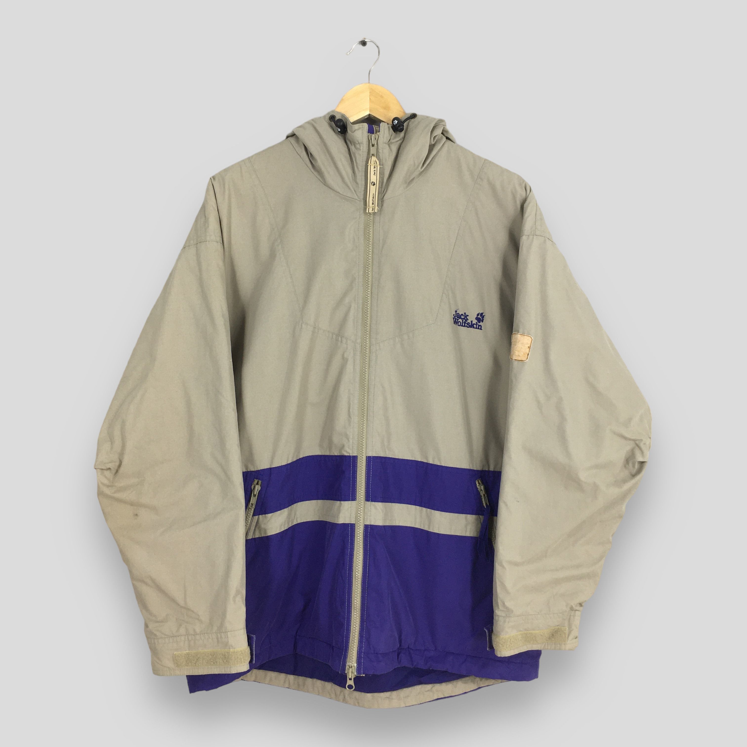 Jack Wolfskin Vintage Jack Wolfskins Hoodie Windbreaker Jacket Large Size US L / EU 52-54 / 3 - 1 Thumbnail