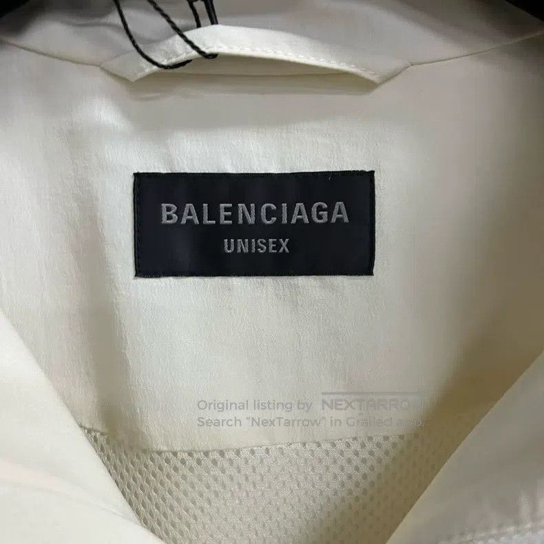 Balenciaga Balenciaga Logo lettering print color block sun protection Size US S / EU 44-46 / 1 - 3 Thumbnail