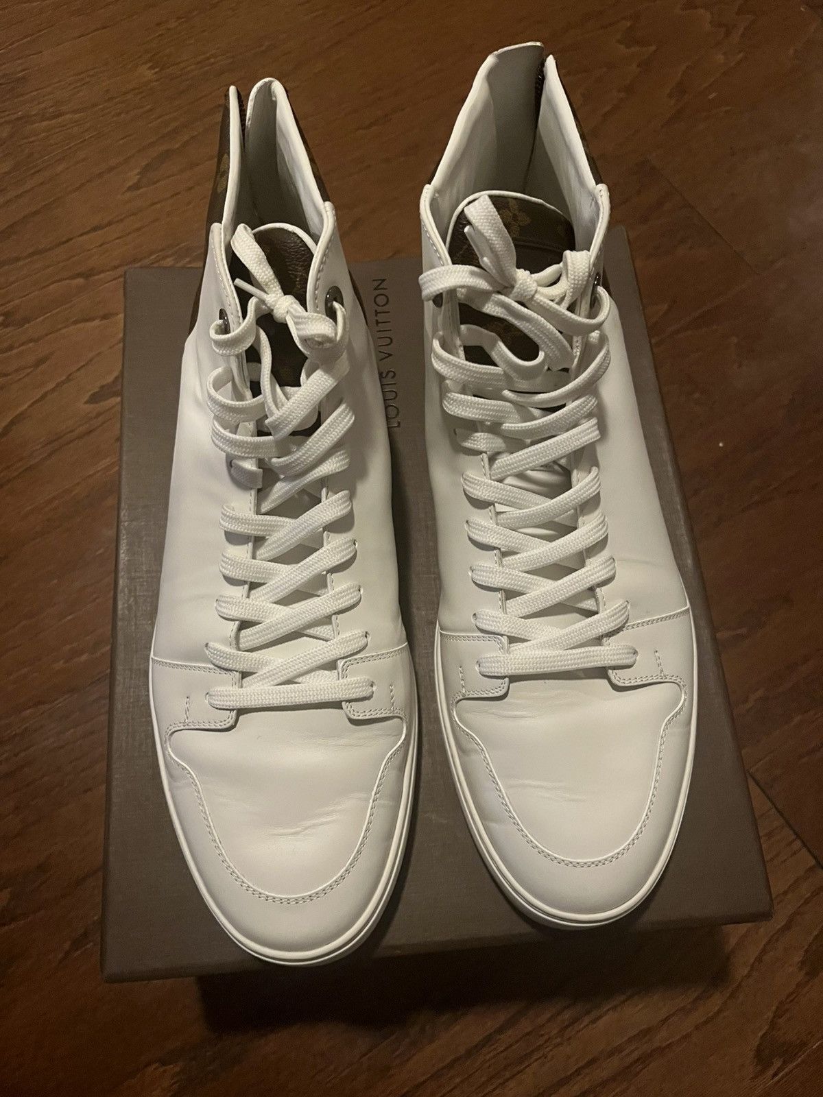 Louis Vuitton High top canvas