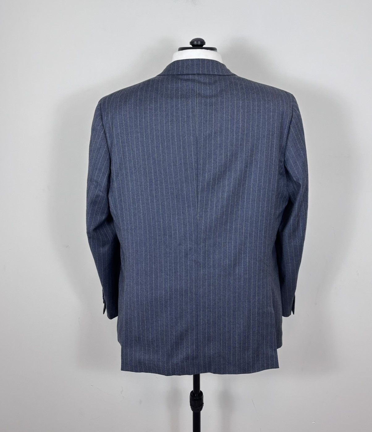 Brioni Brioni Nomentano Men’s 2-Piece Blue Pinstripe Wool Suit Size 48R - 9 Thumbnail