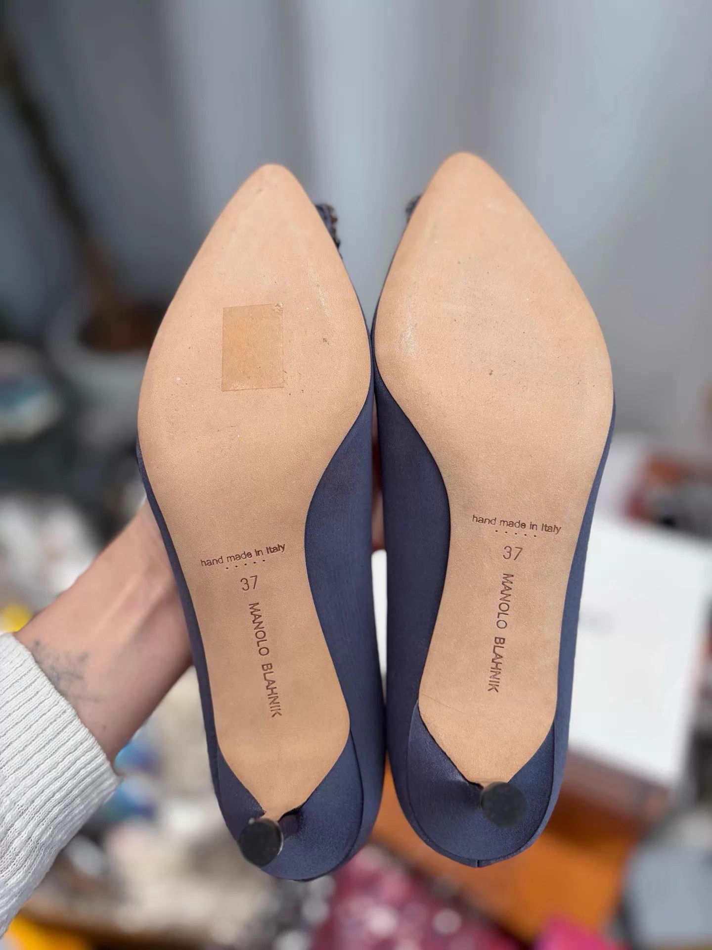 Manolo Blahnik MB Classic Mist Purple Crystal Buckle Pumps 37 New Size US 6.5 / IT 36.5 - 5 Thumbnail