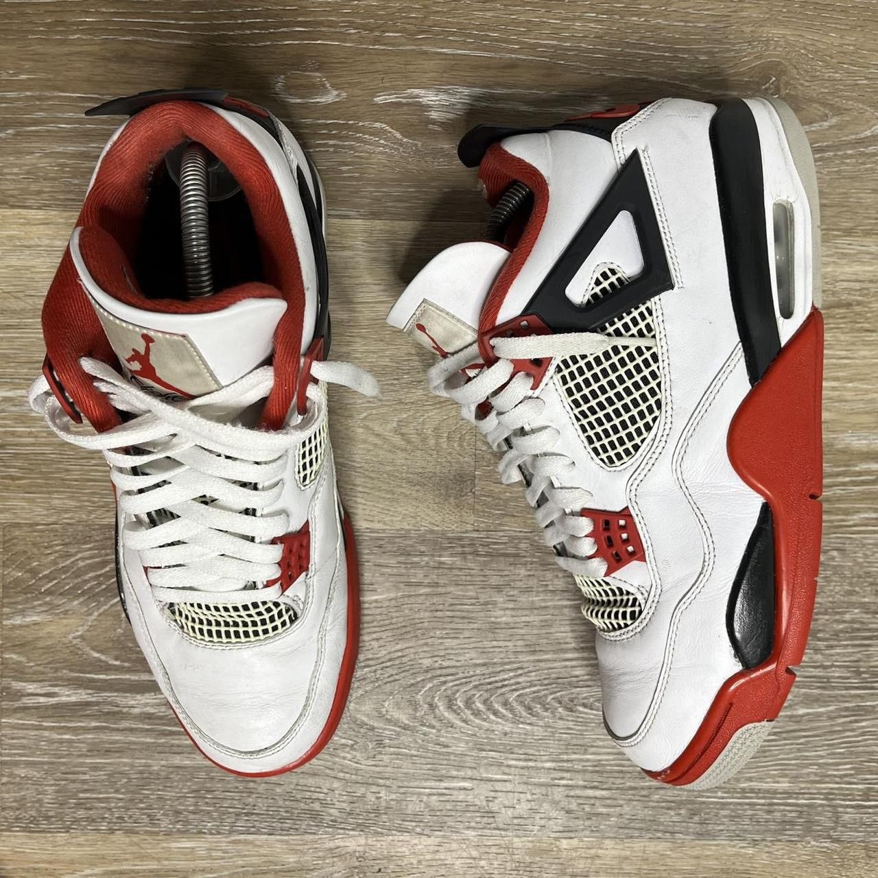 Jordan Brand 2020 fire red 4s Size US 10.5 / EU 43-44 - 2 Thumbnail