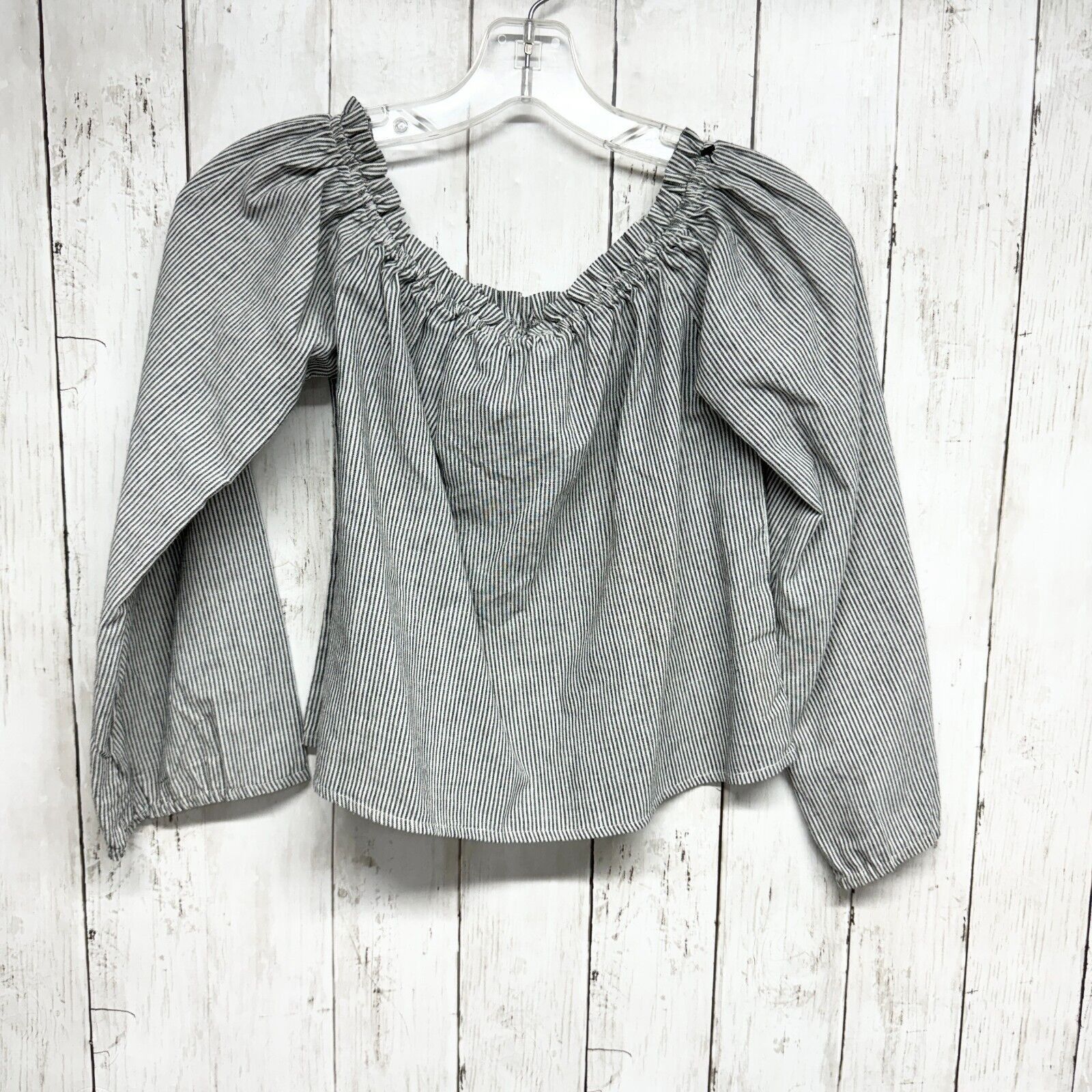 Brandy Melville Brandy Melville Blouse OS Wide Sleeve Cropped Off Shoulder Size ONE SIZE - 1 Thumbnail